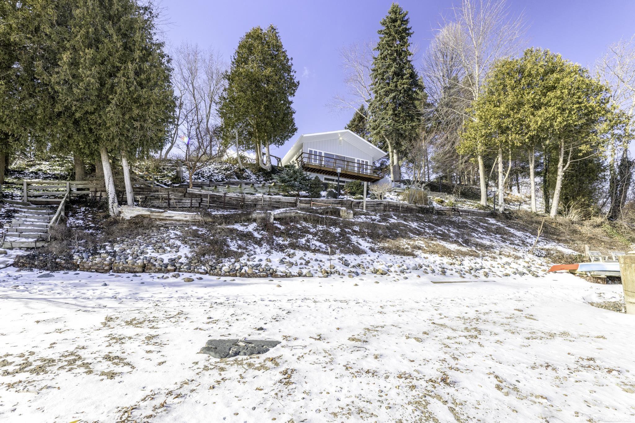 841 S Lakeshore Road
