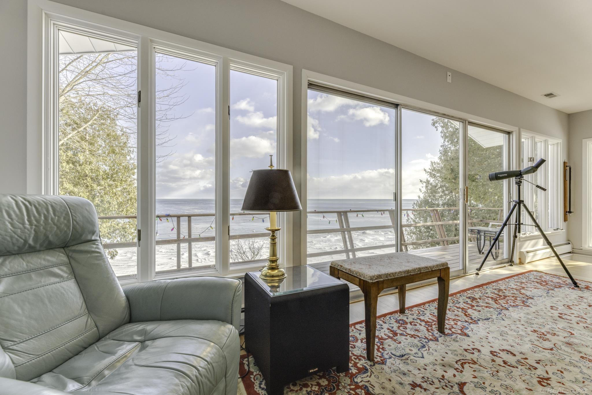 841 S Lakeshore Road