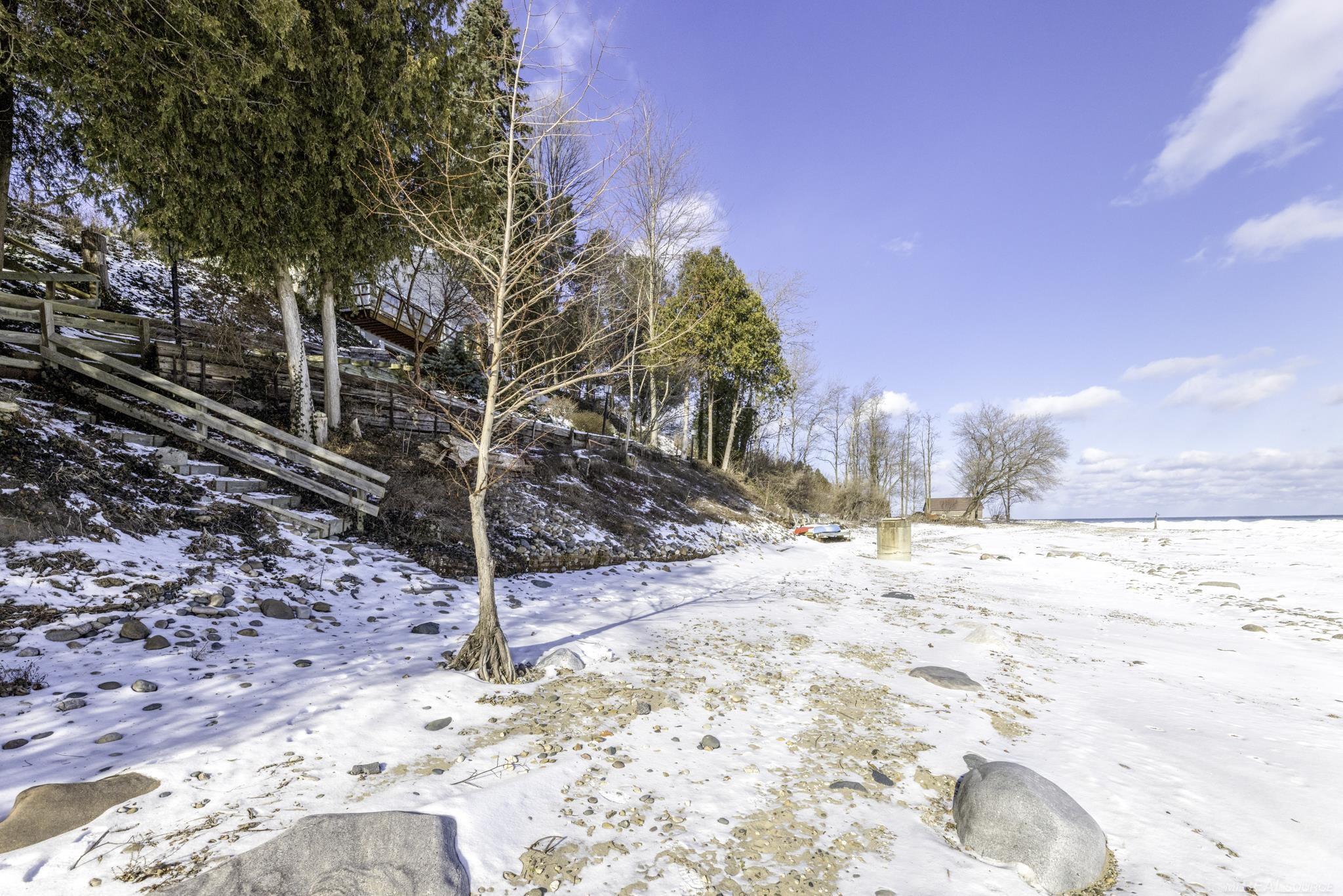 841 S Lakeshore Road