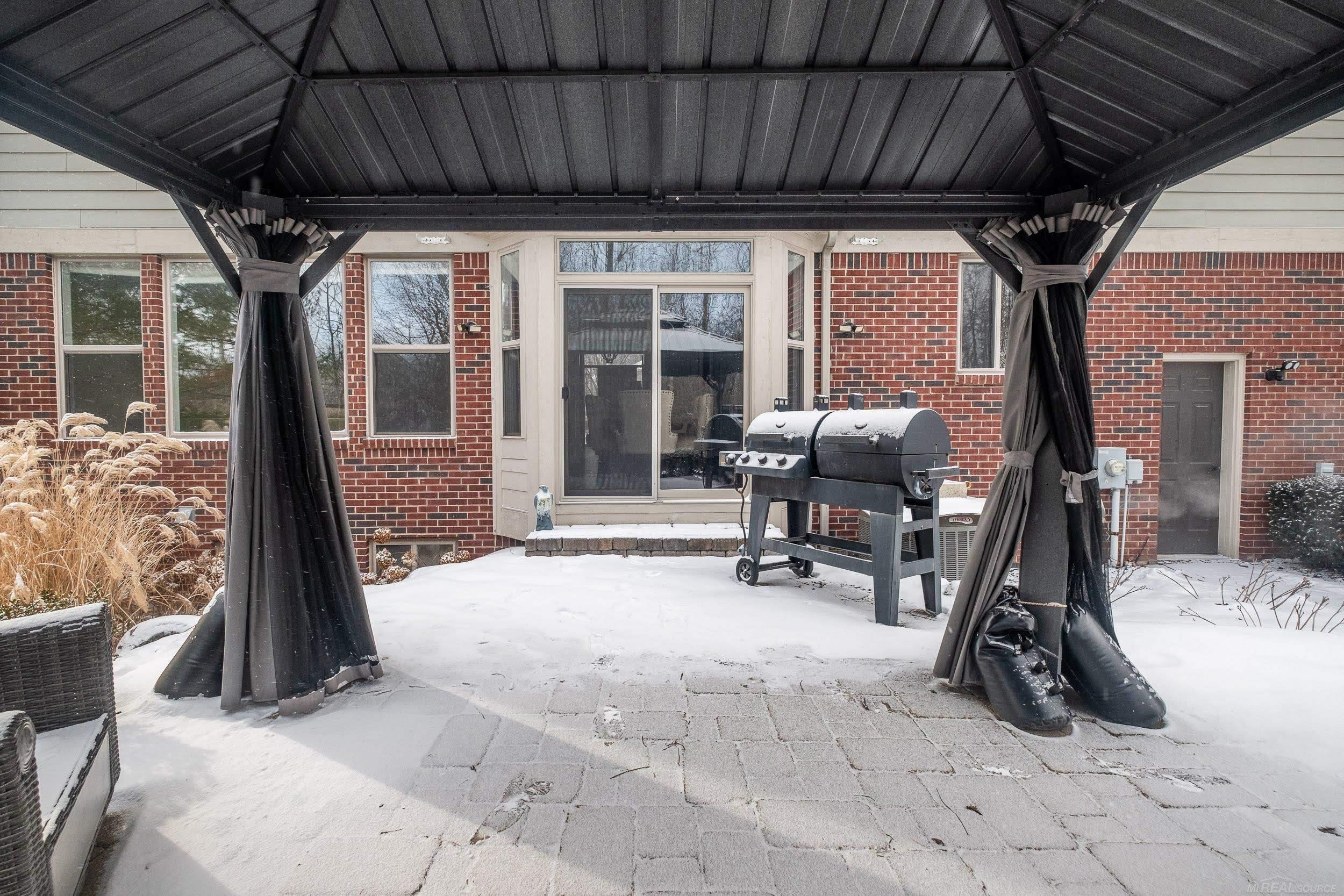 61048 Winterberry Drive