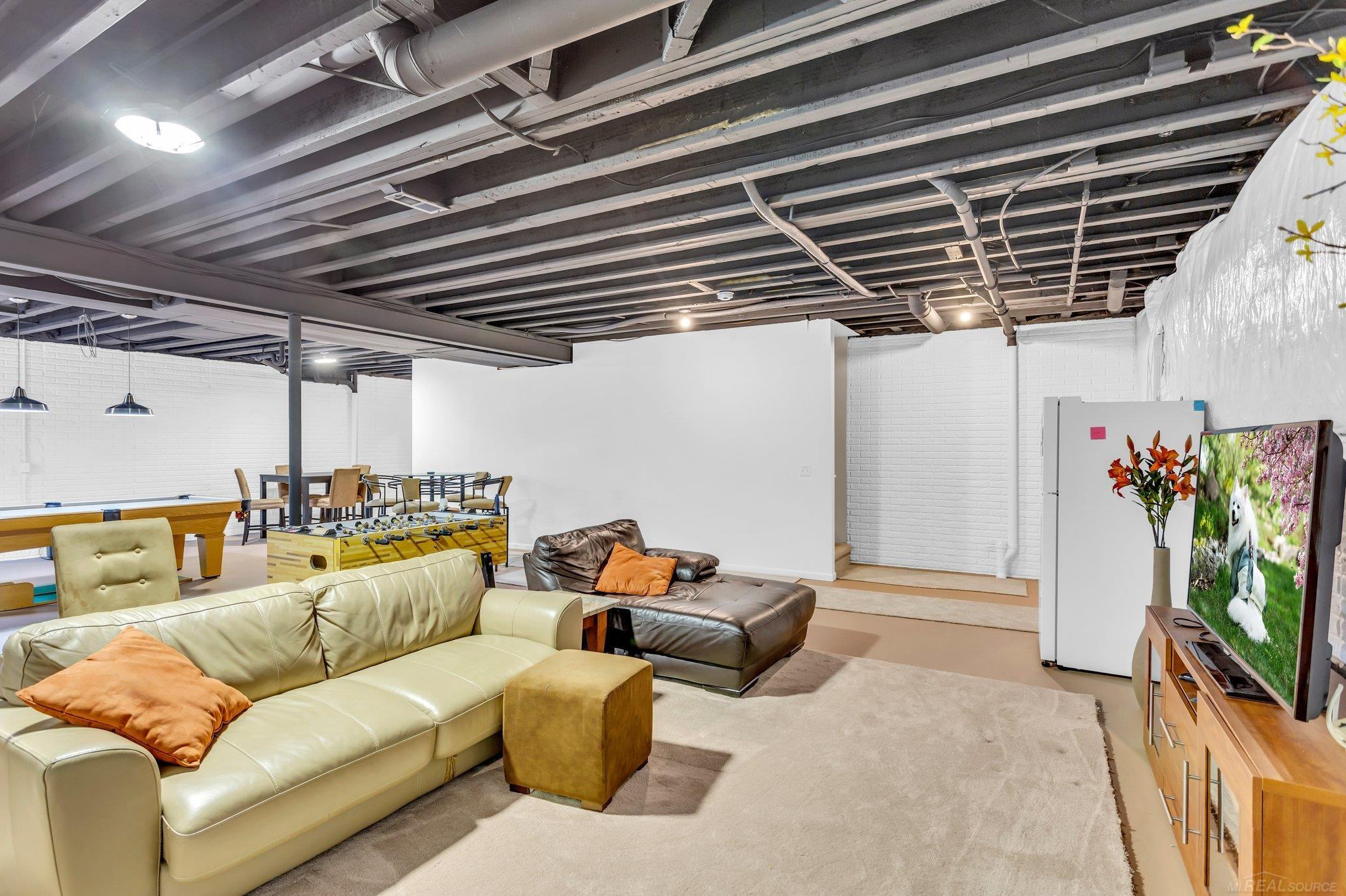 755 Brookstone Drive