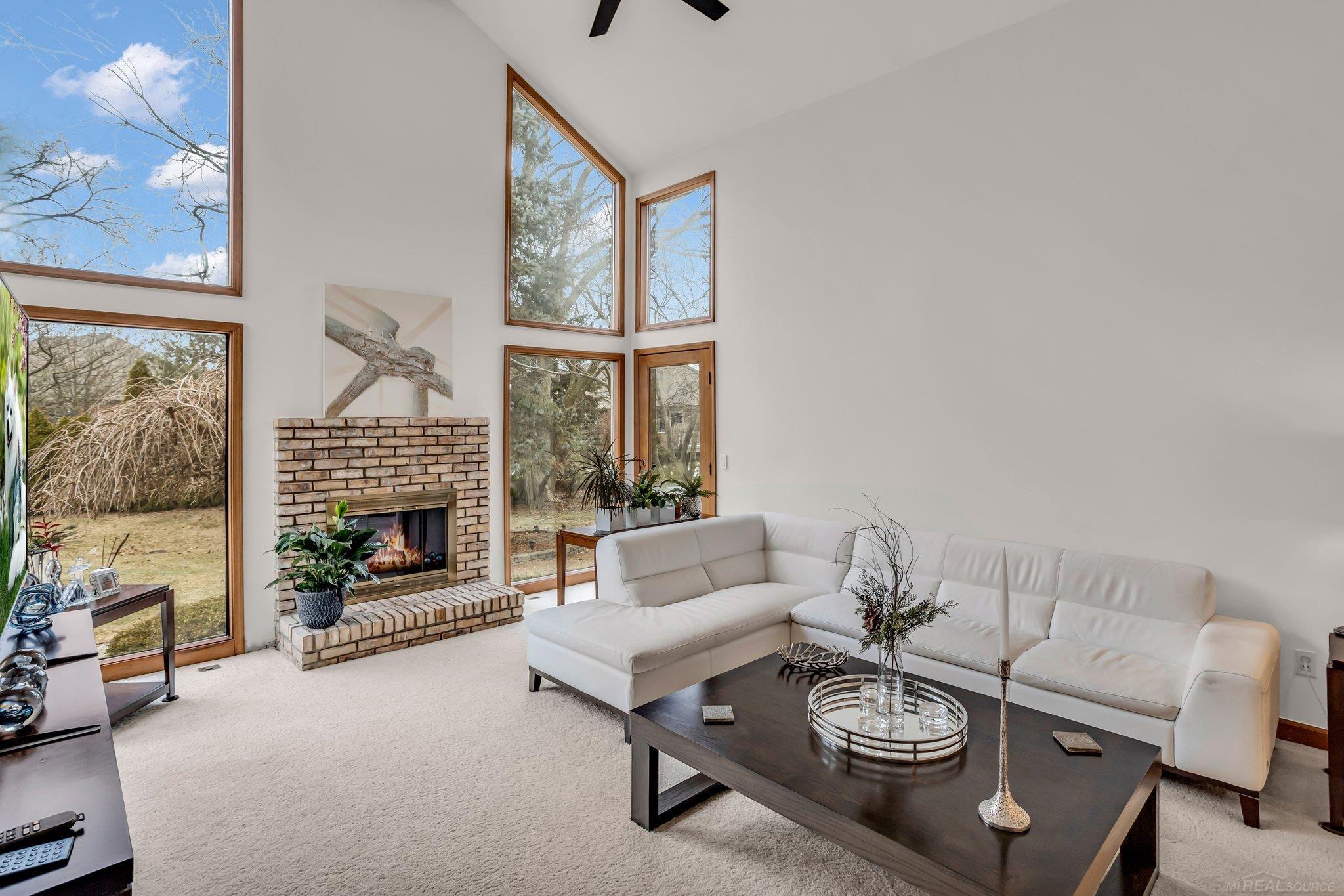 43173 W Kirkwood Drive
