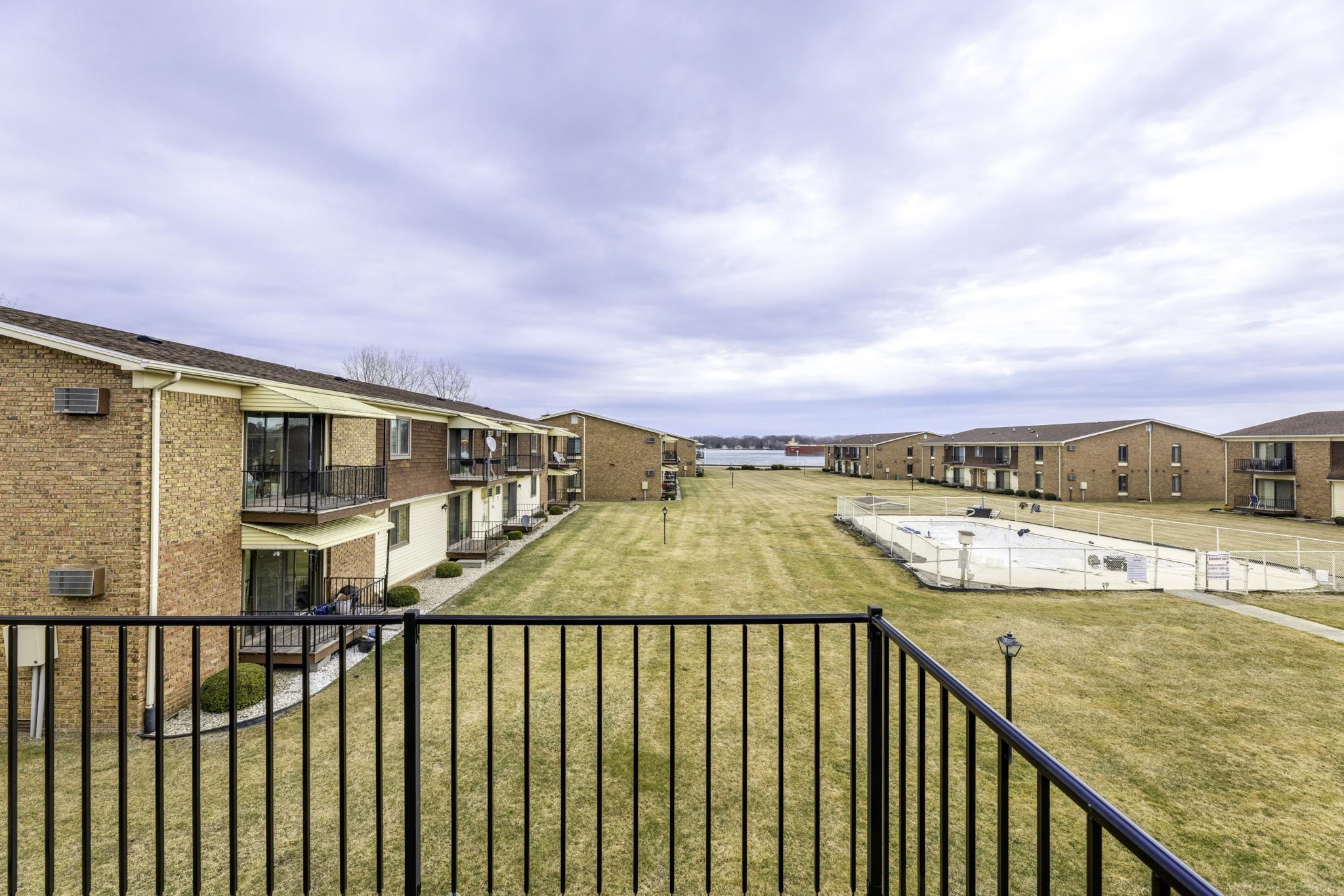 1900 River E6 Road # E6