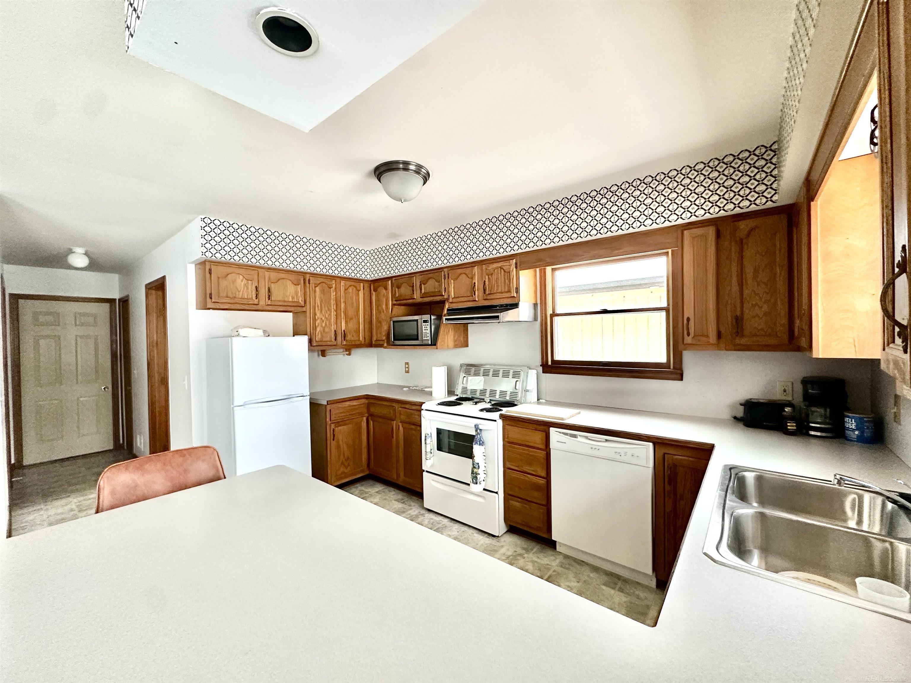 7599 Colony Drive