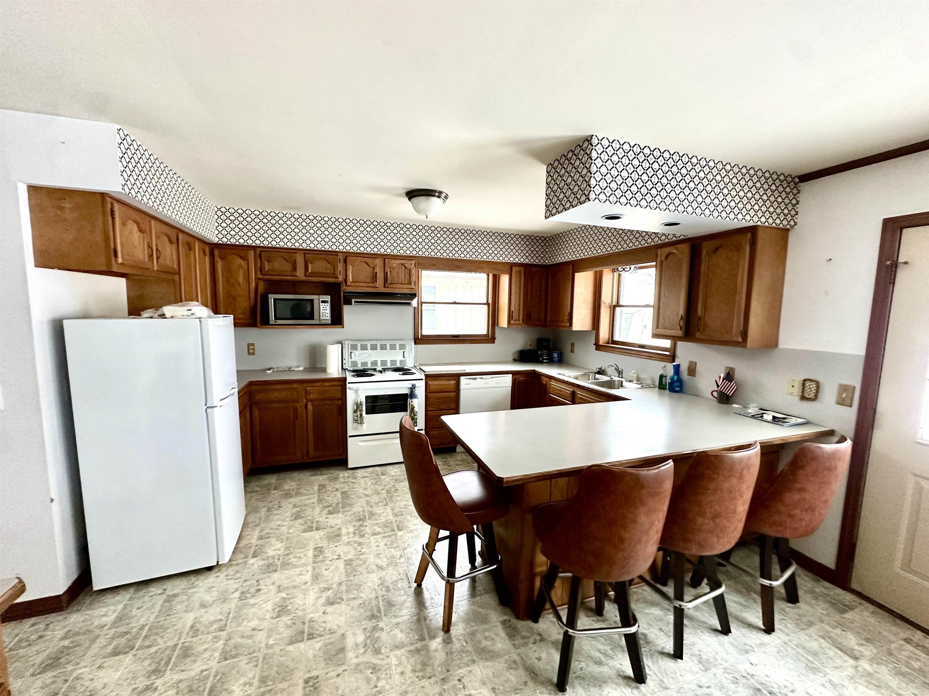 7599 Colony Drive