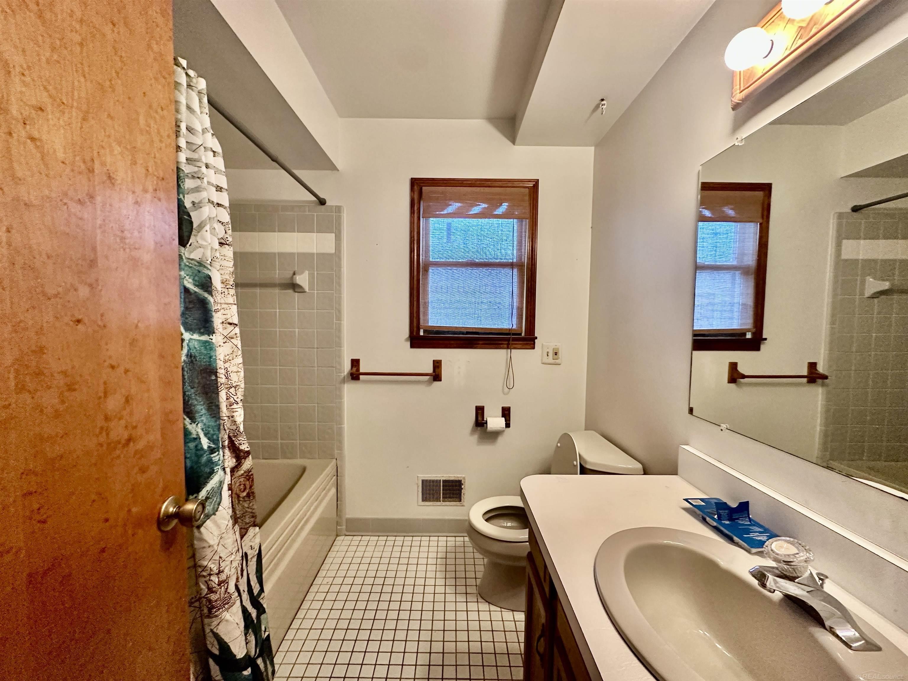 7599 Colony Drive