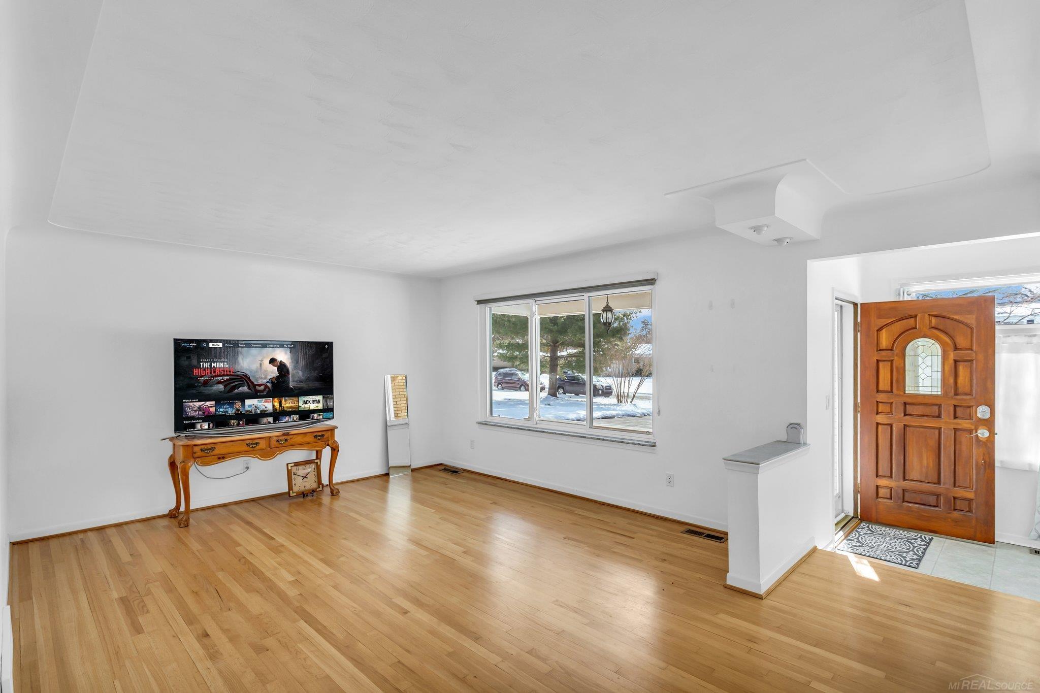 5111 Solar Drive