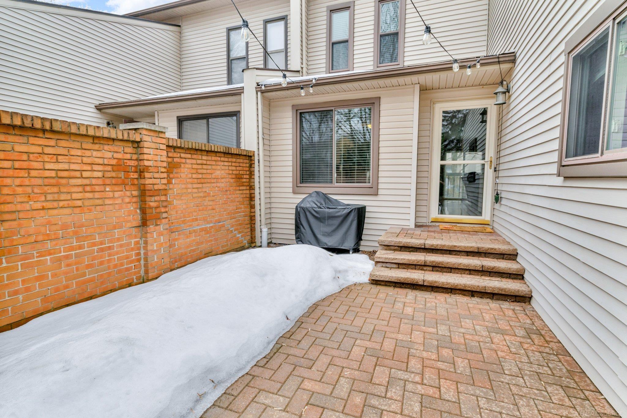 1002 Willow Grove Court