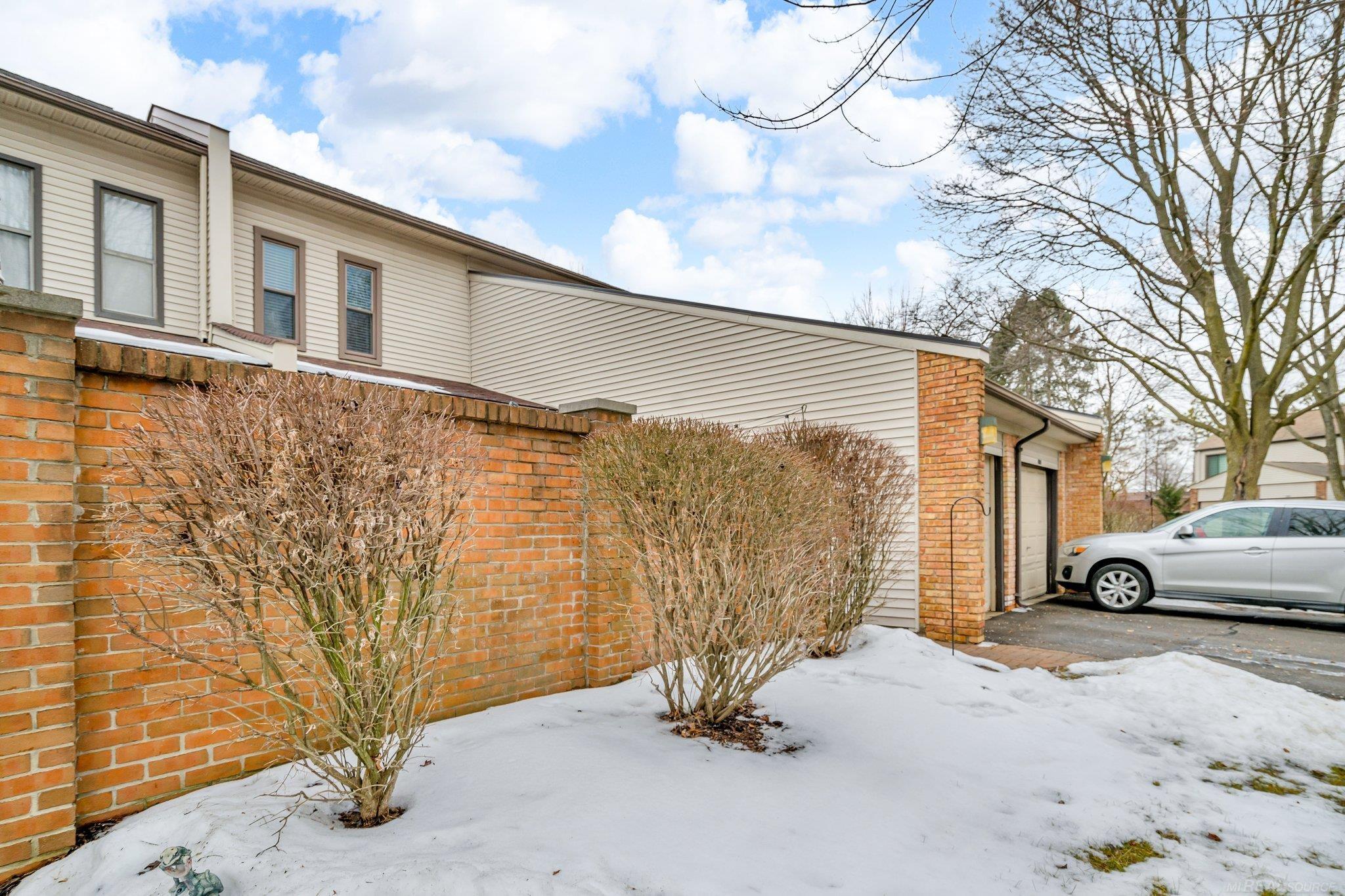 1002 Willow Grove Court