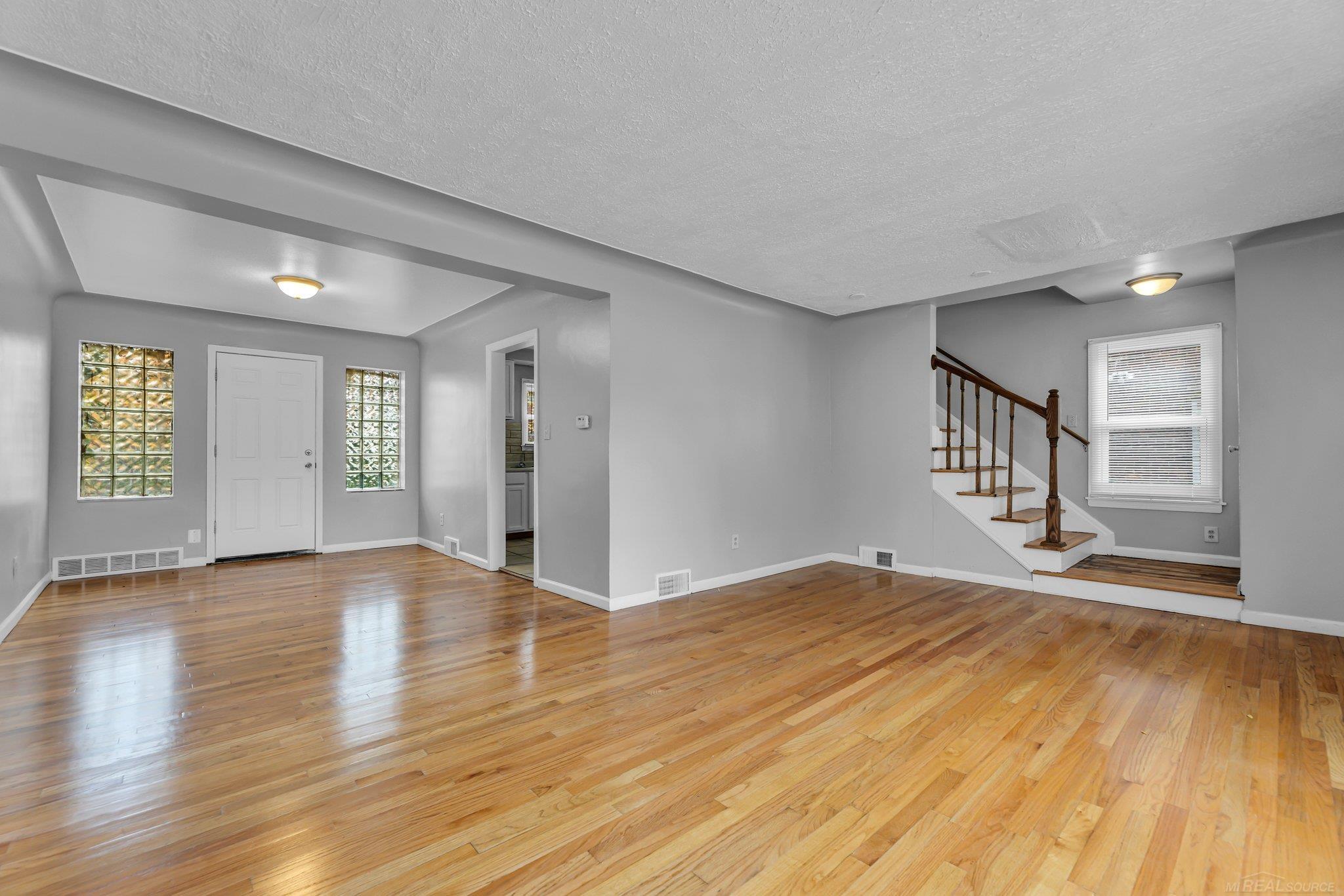 17182 Evergreen Road