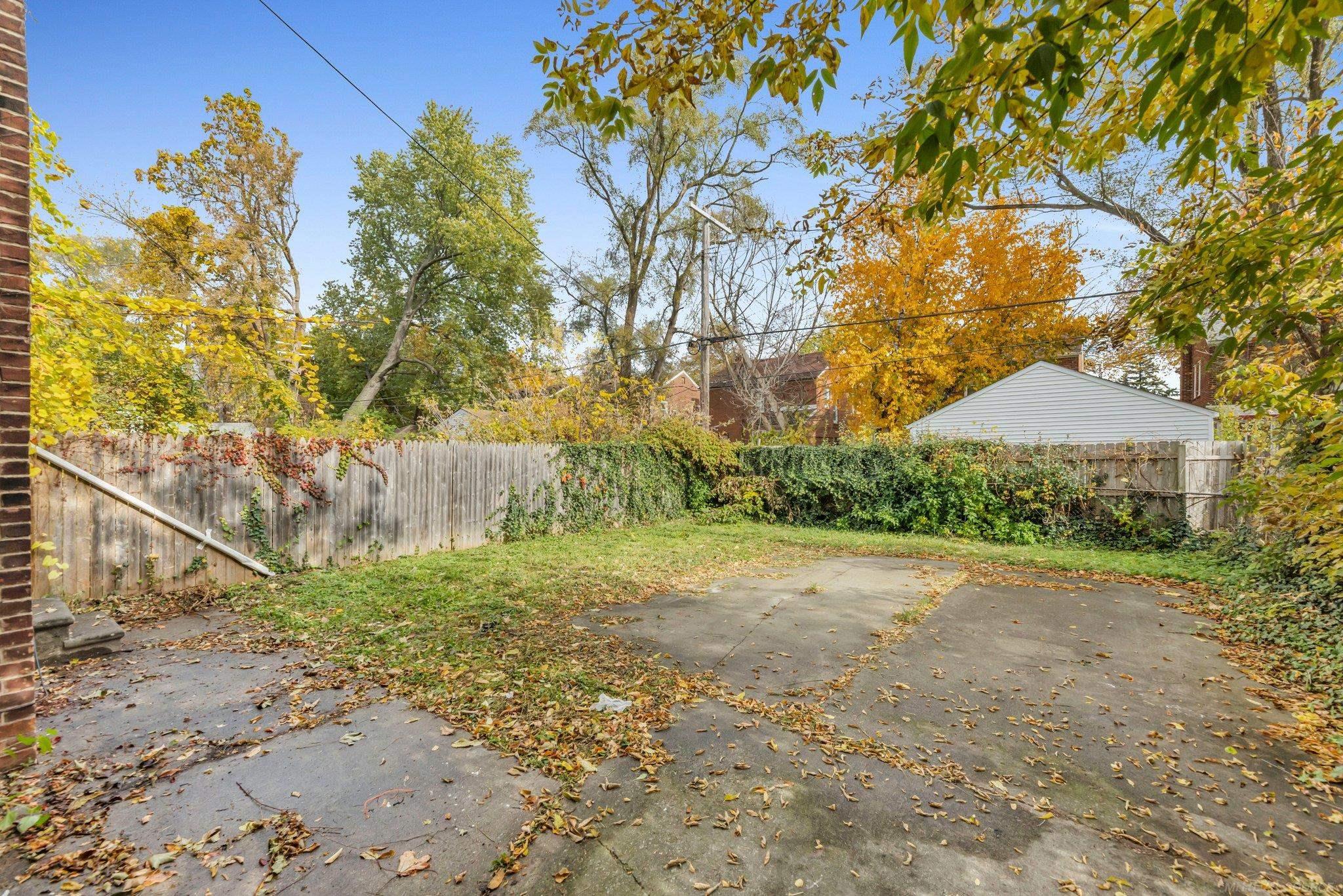 17182 Evergreen Road