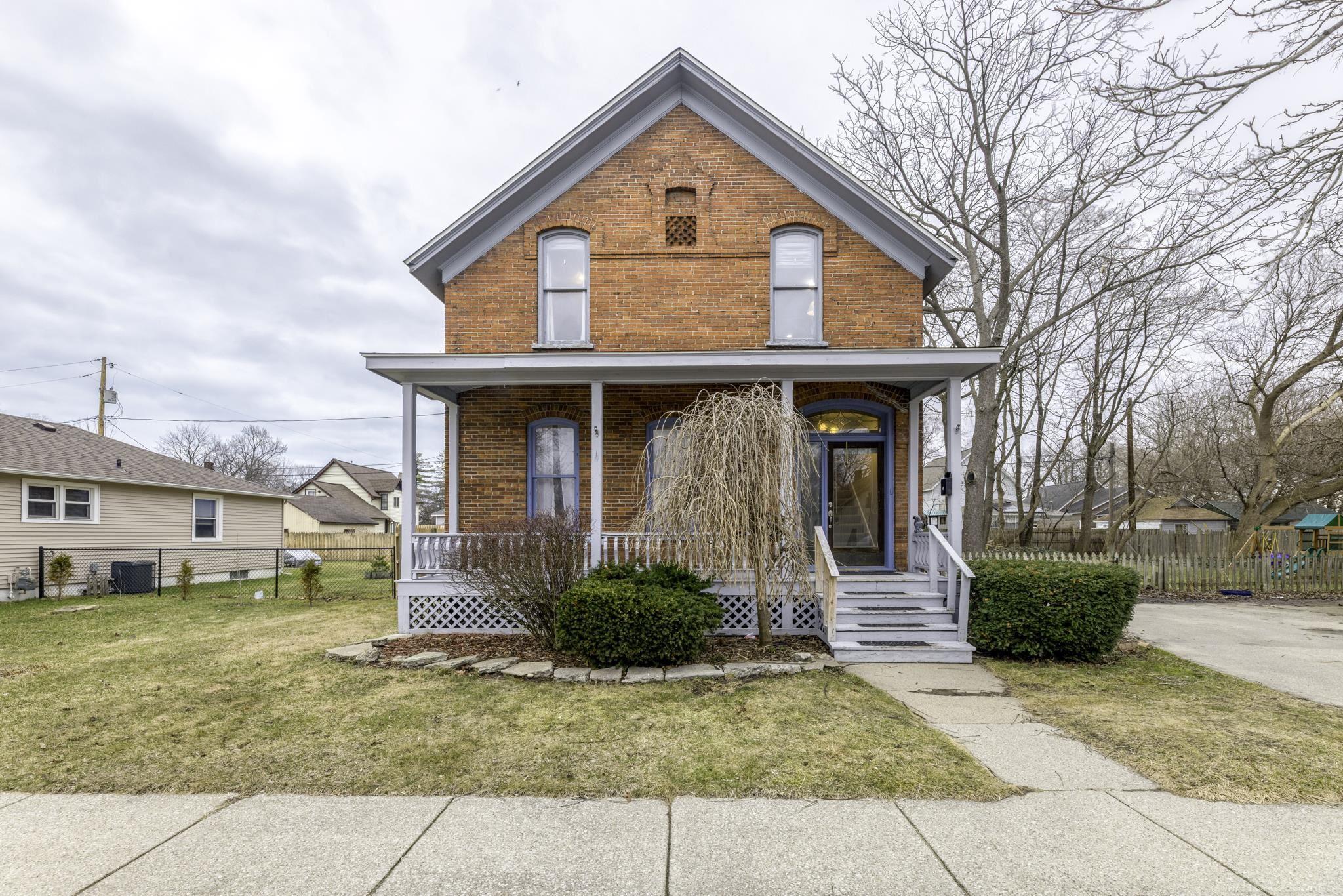 2418 Maple Street
