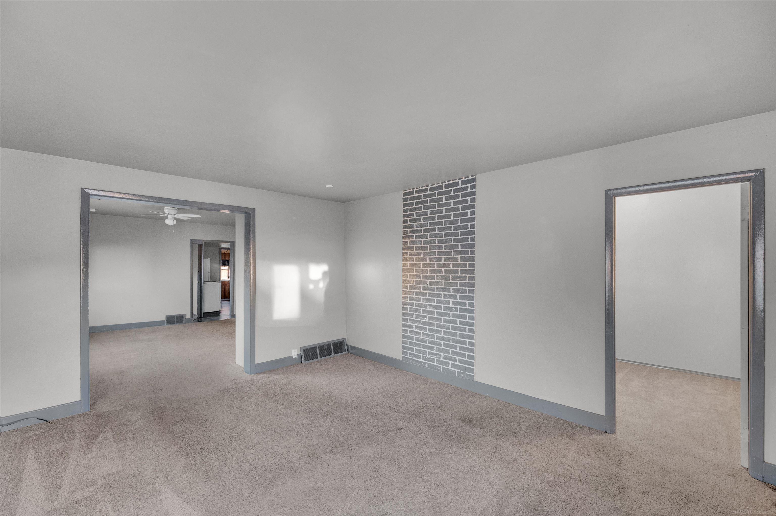 921 Fitzhugh Street