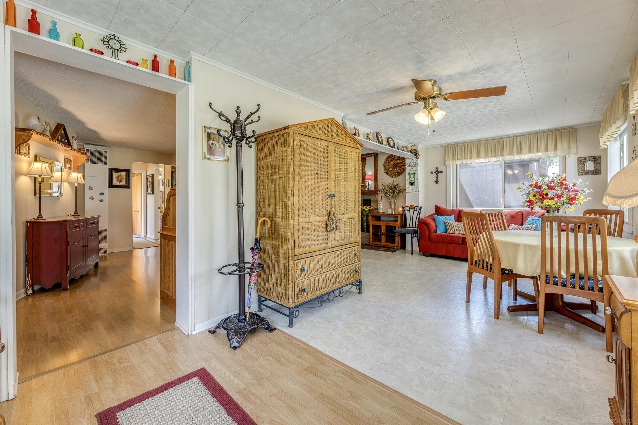 7474 Cardinal Road