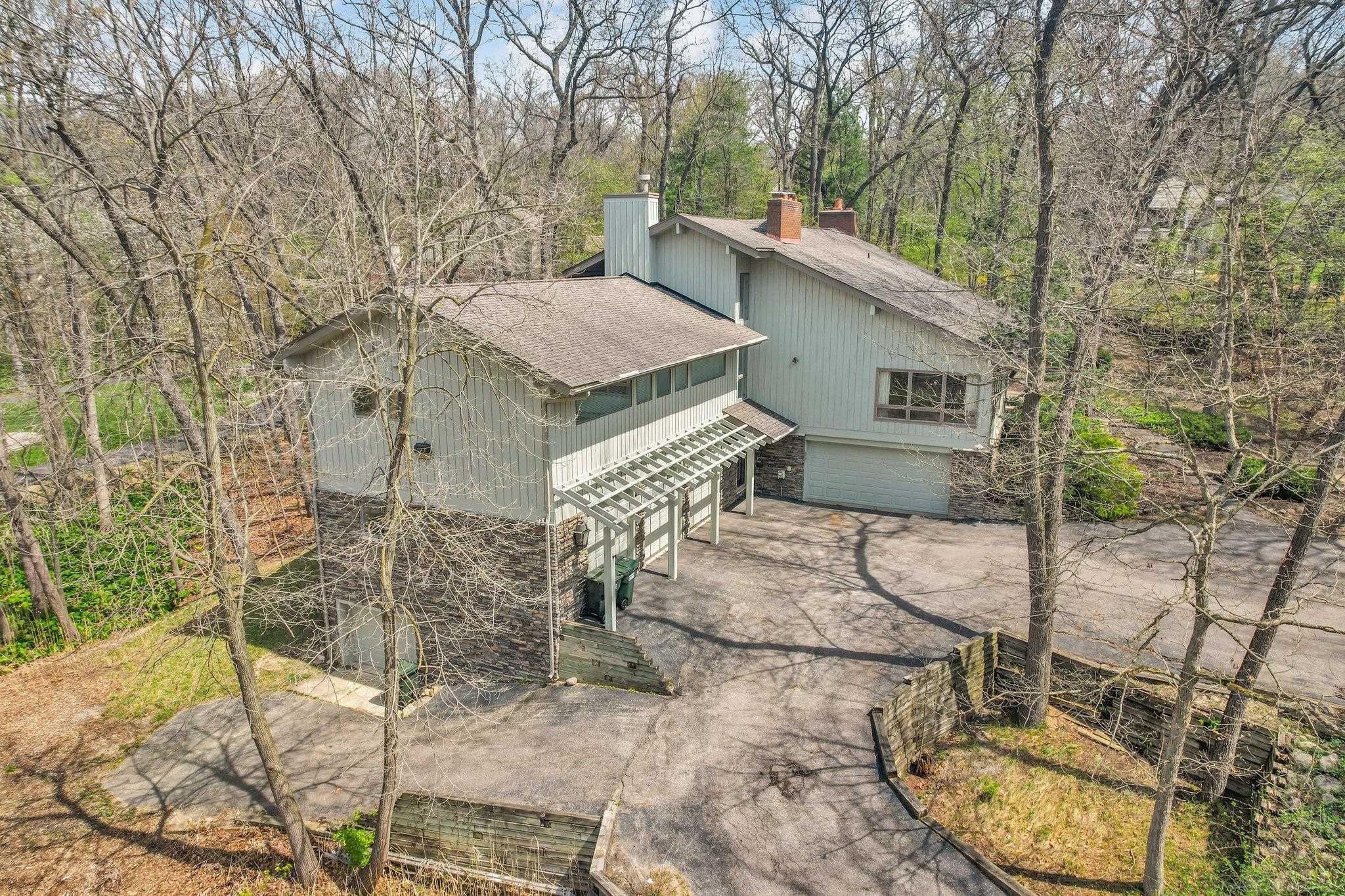 905 Hidden Oak Hill Lane