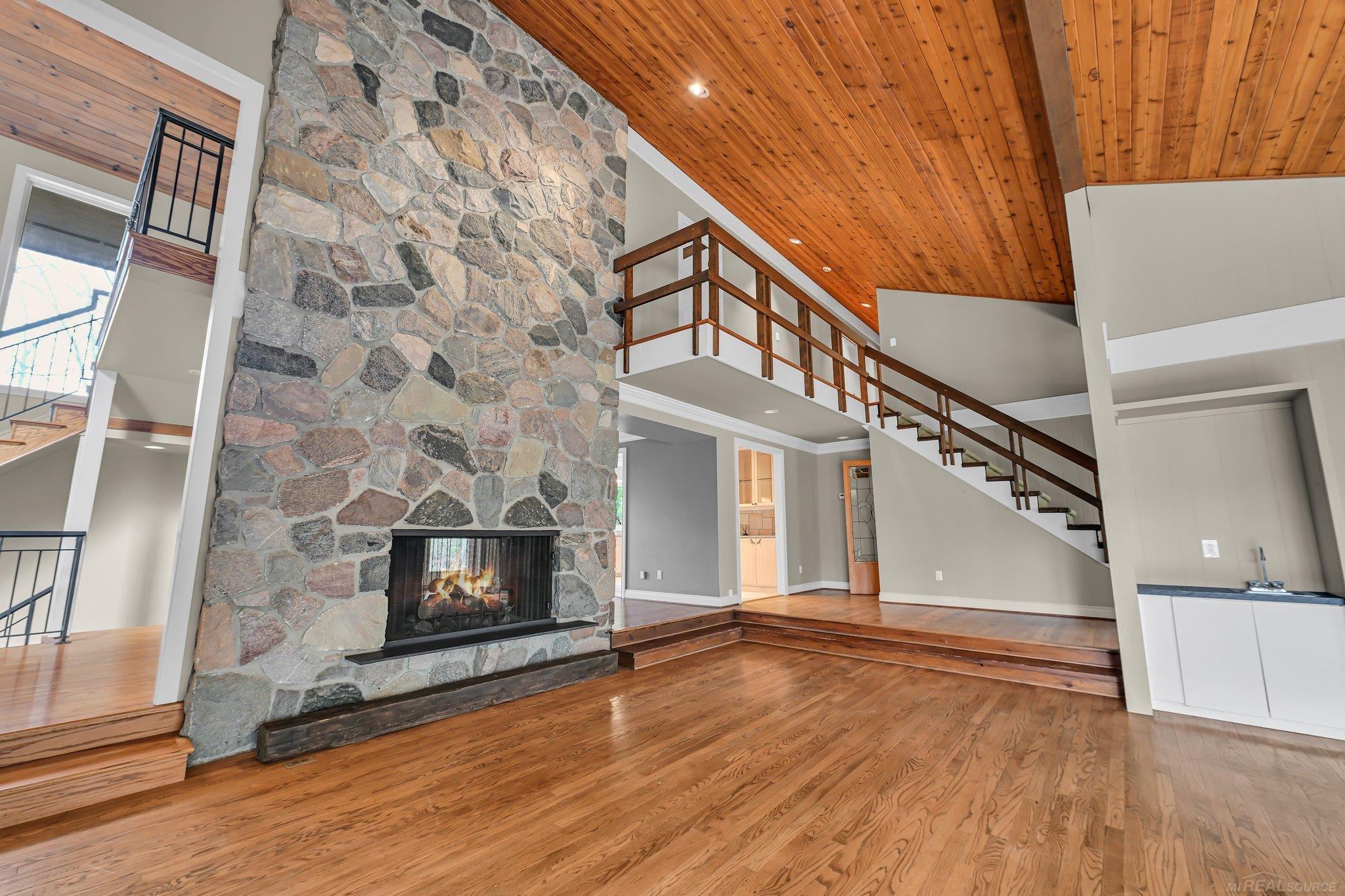 905 Hidden Oak Hill Lane