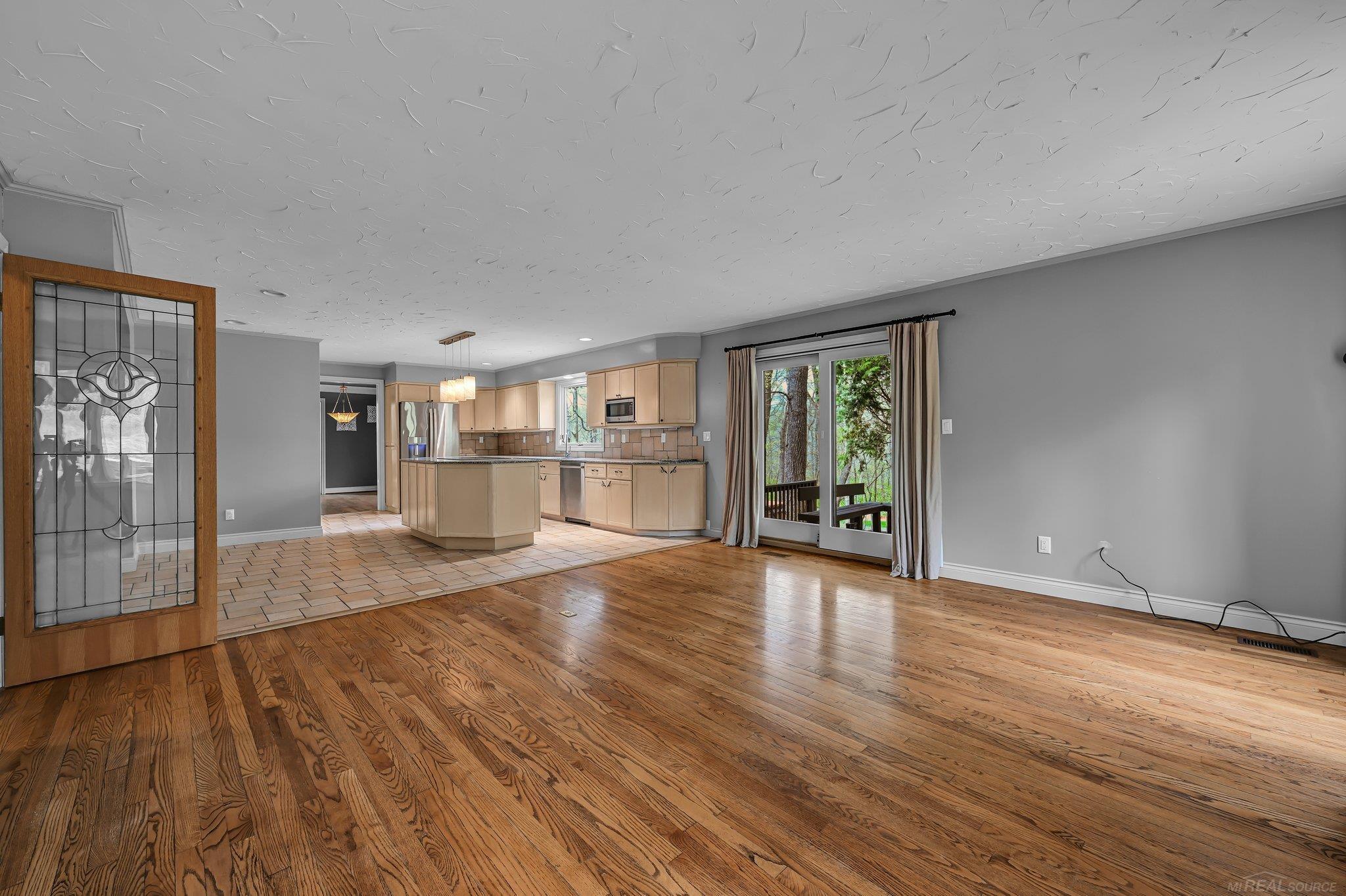 905 Hidden Oak Hill Lane