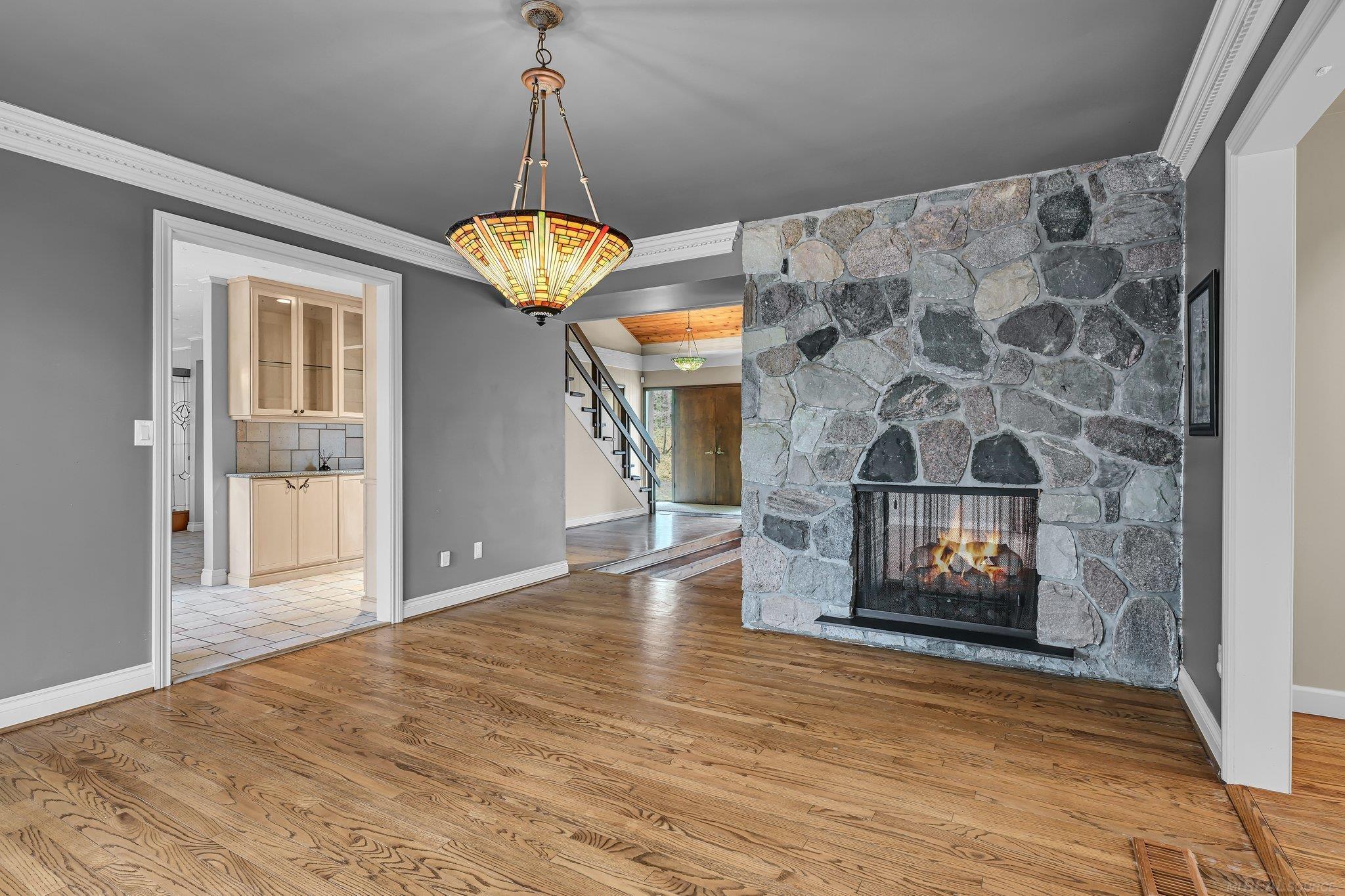 905 Hidden Oak Hill Lane