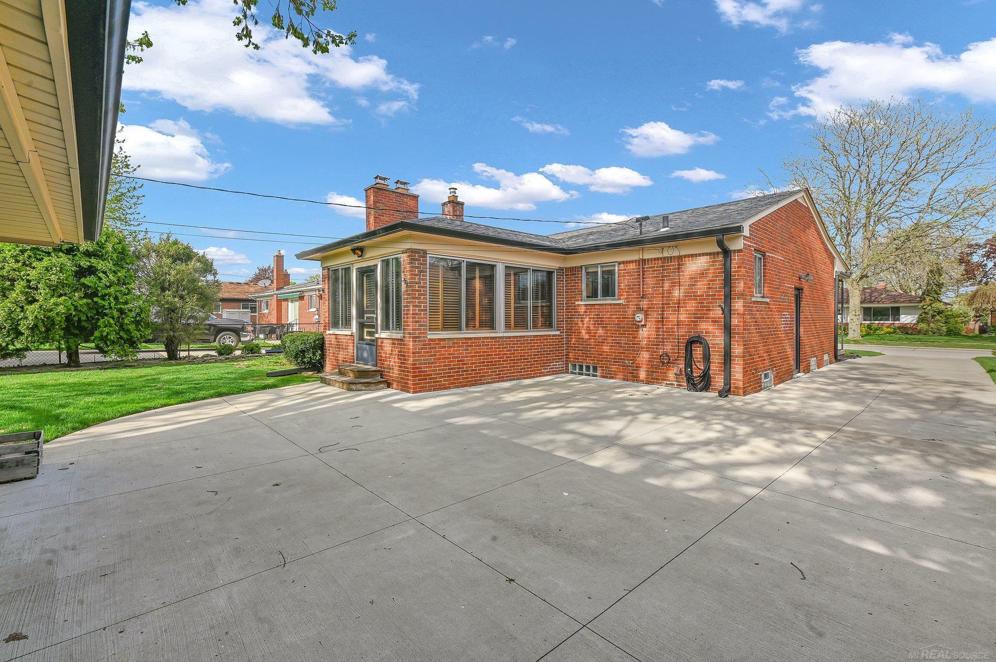 28443 Campbell Drive