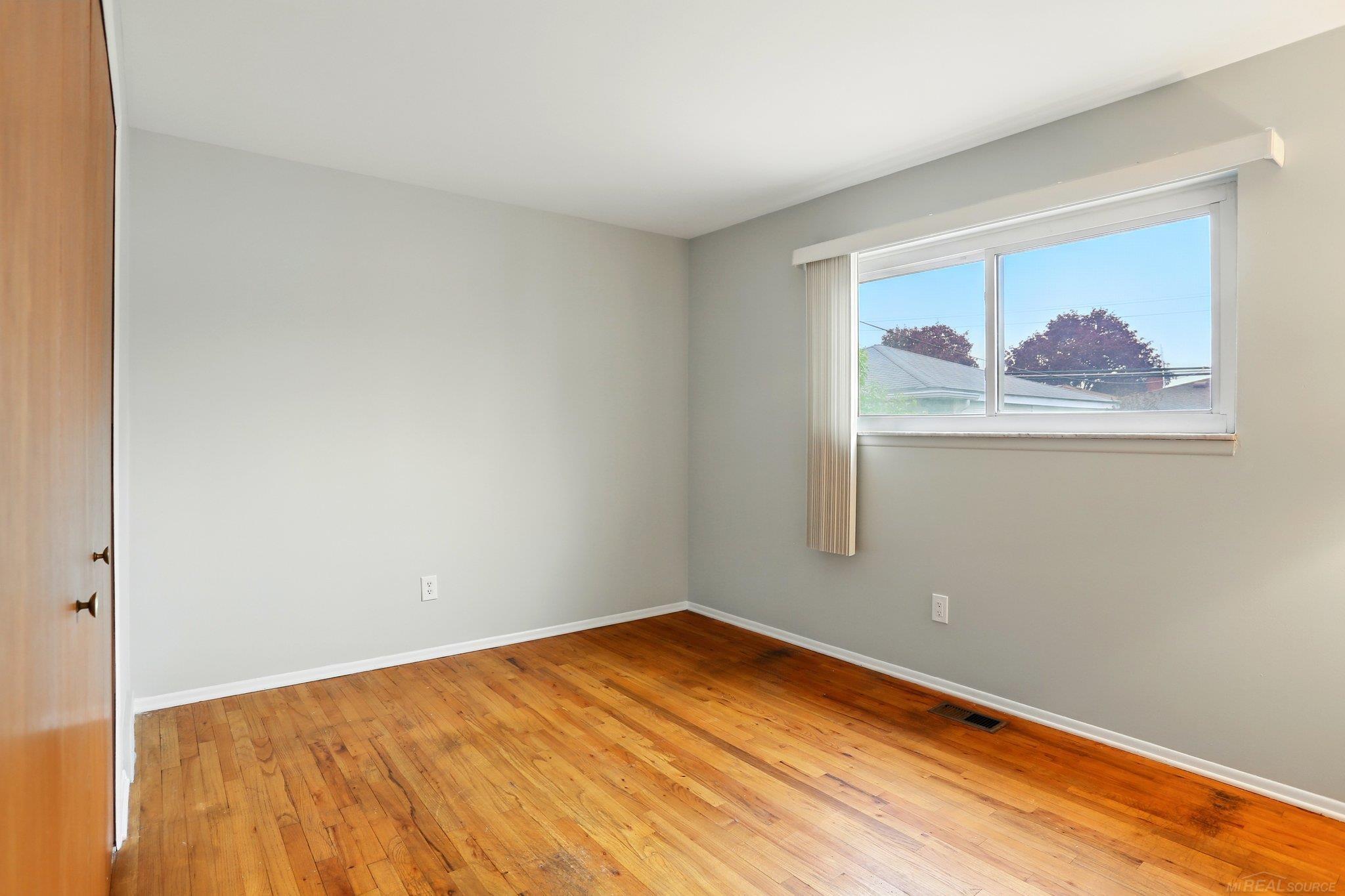 30050 Gloede Drive