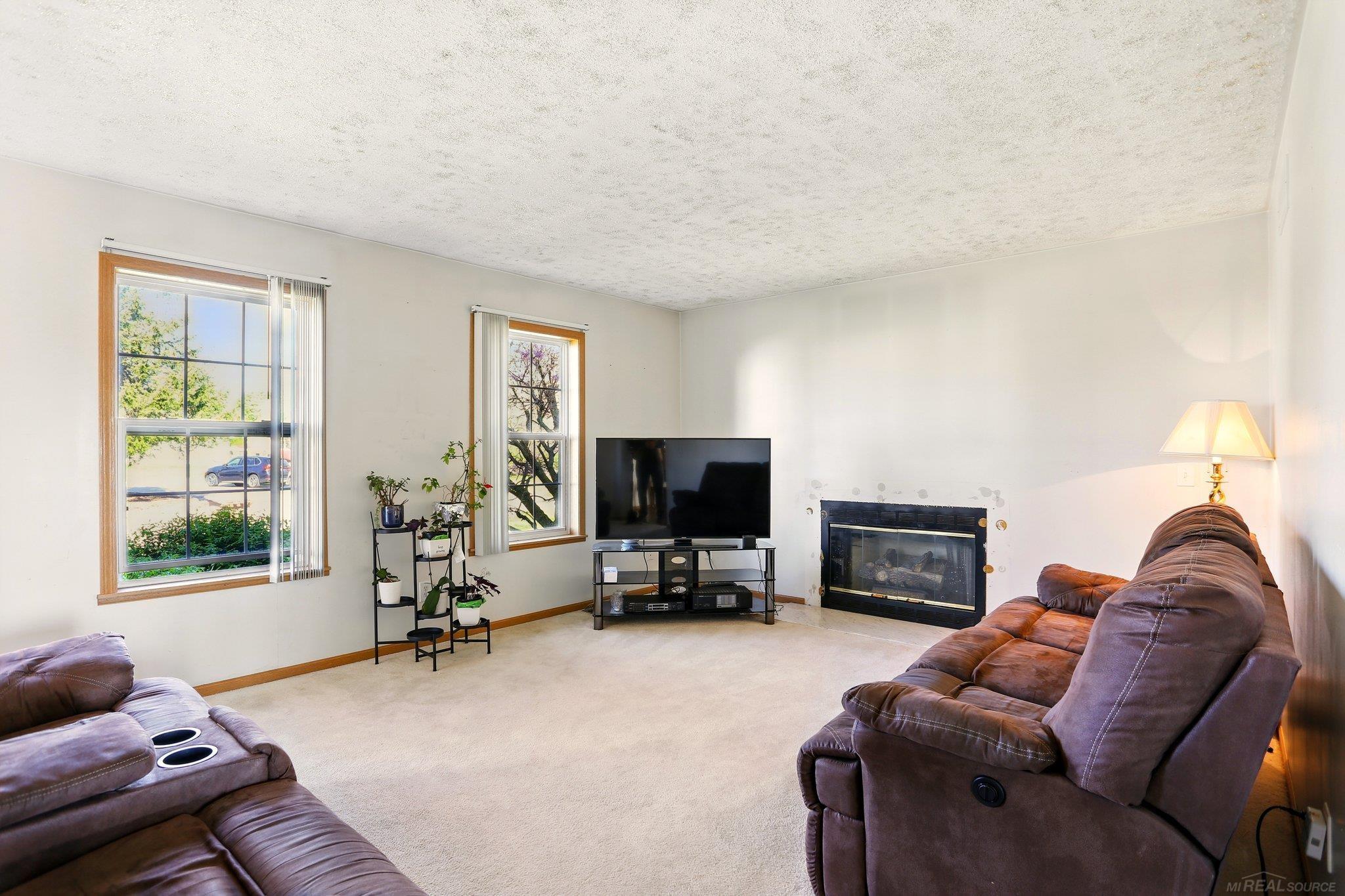 875 Barren Oaks Drive