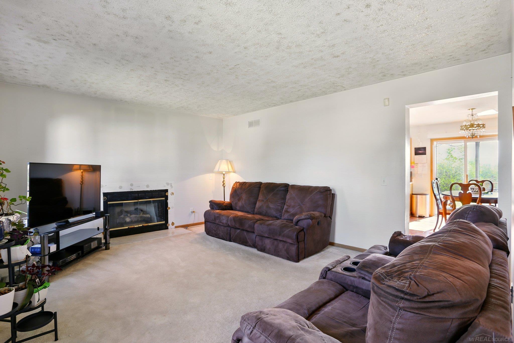 875 Barren Oaks Drive