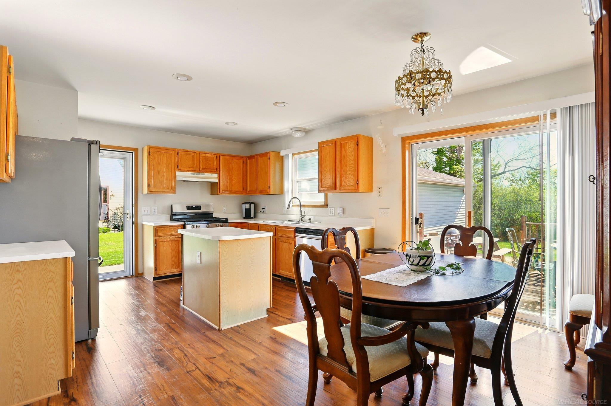 875 Barren Oaks Drive