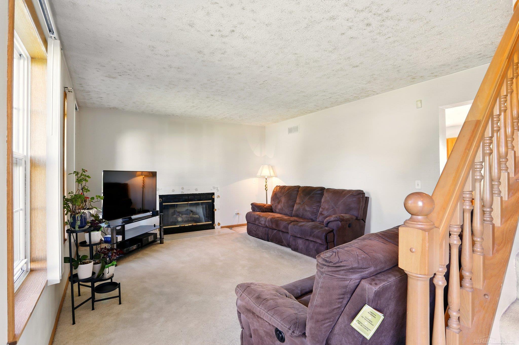 875 Barren Oaks Drive