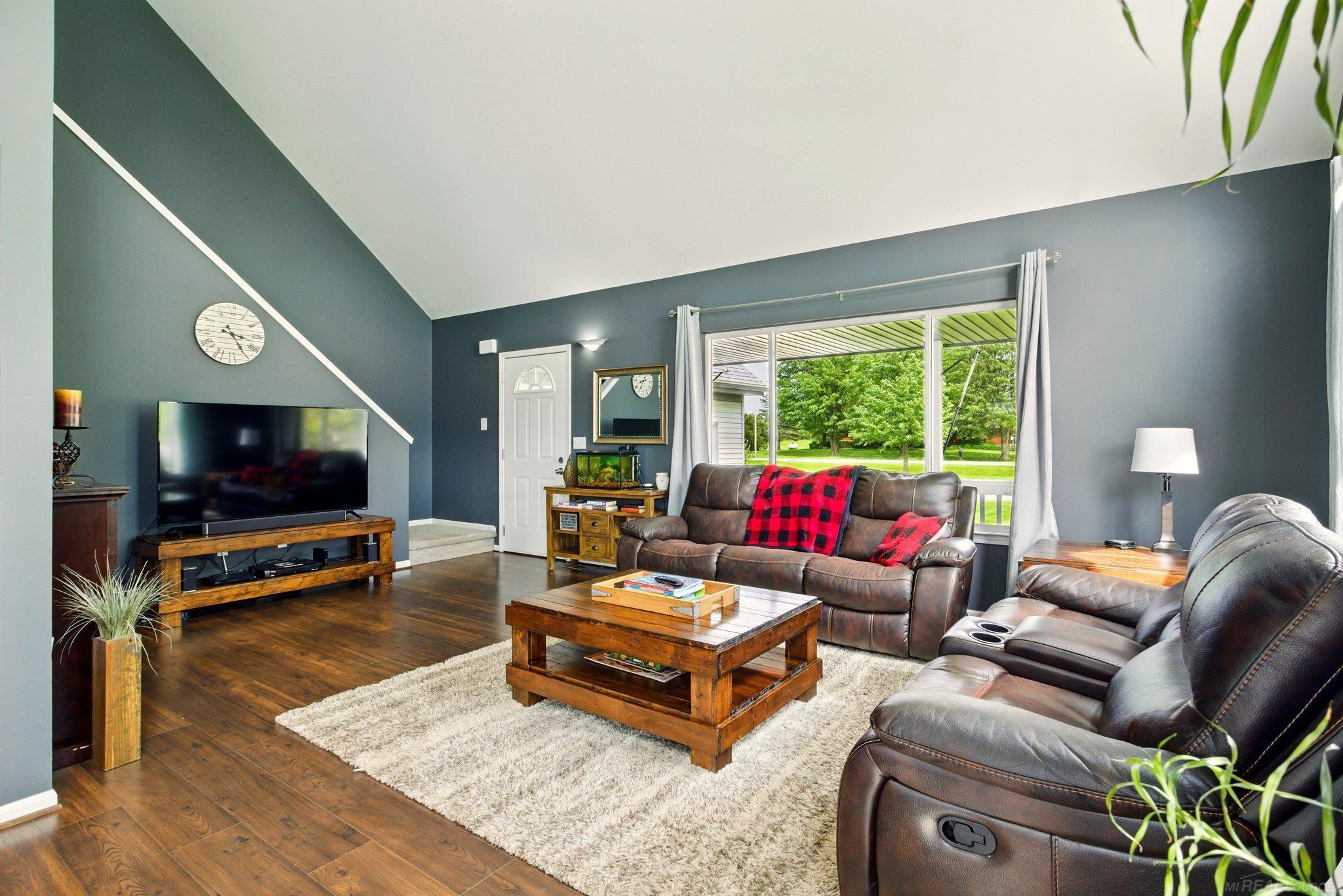 2219 Riley Center