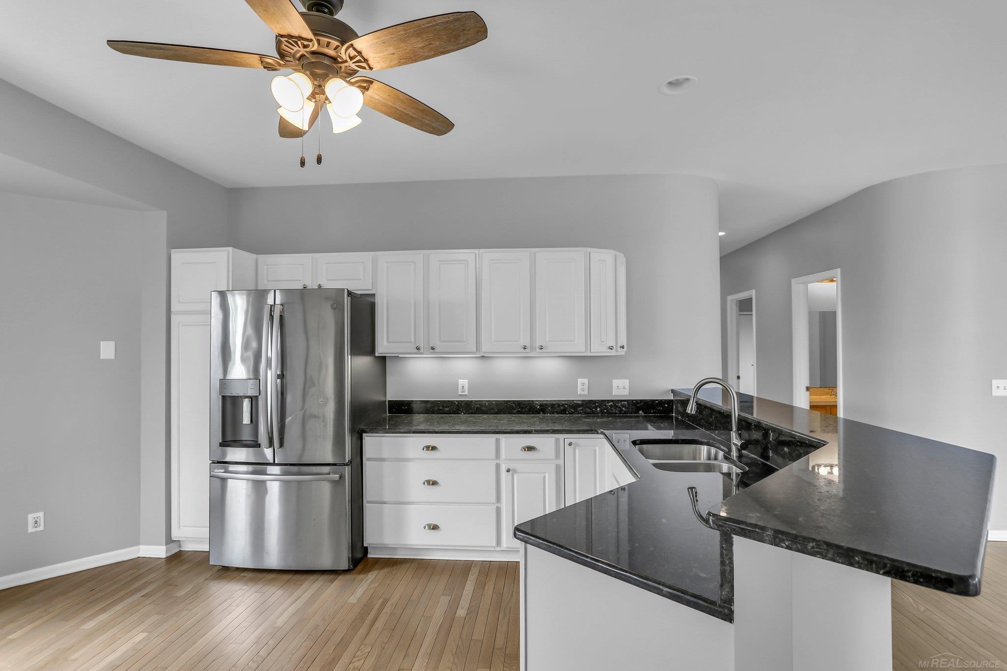 38340 Lakeshore Drive