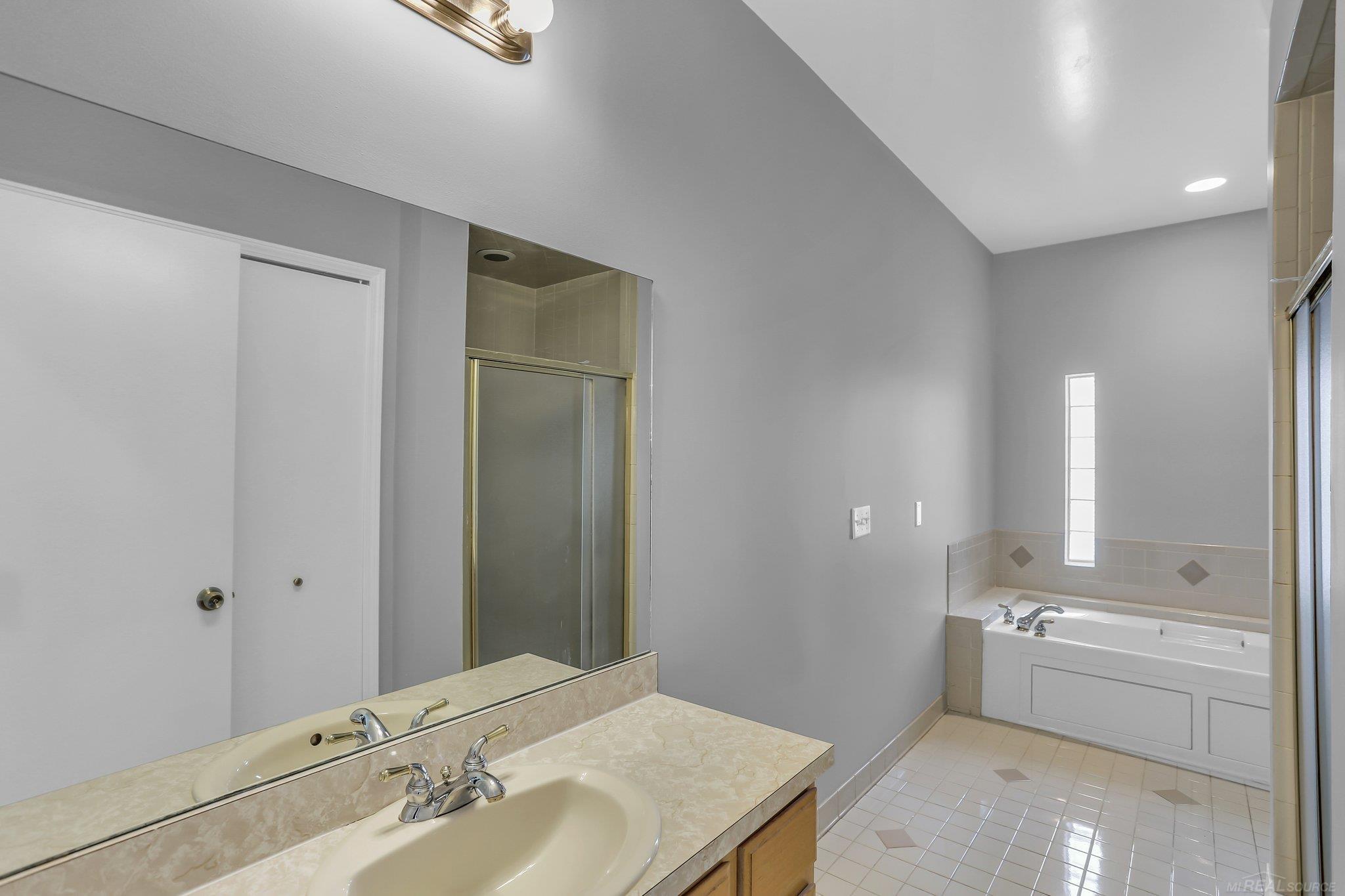 38340 Lakeshore Drive