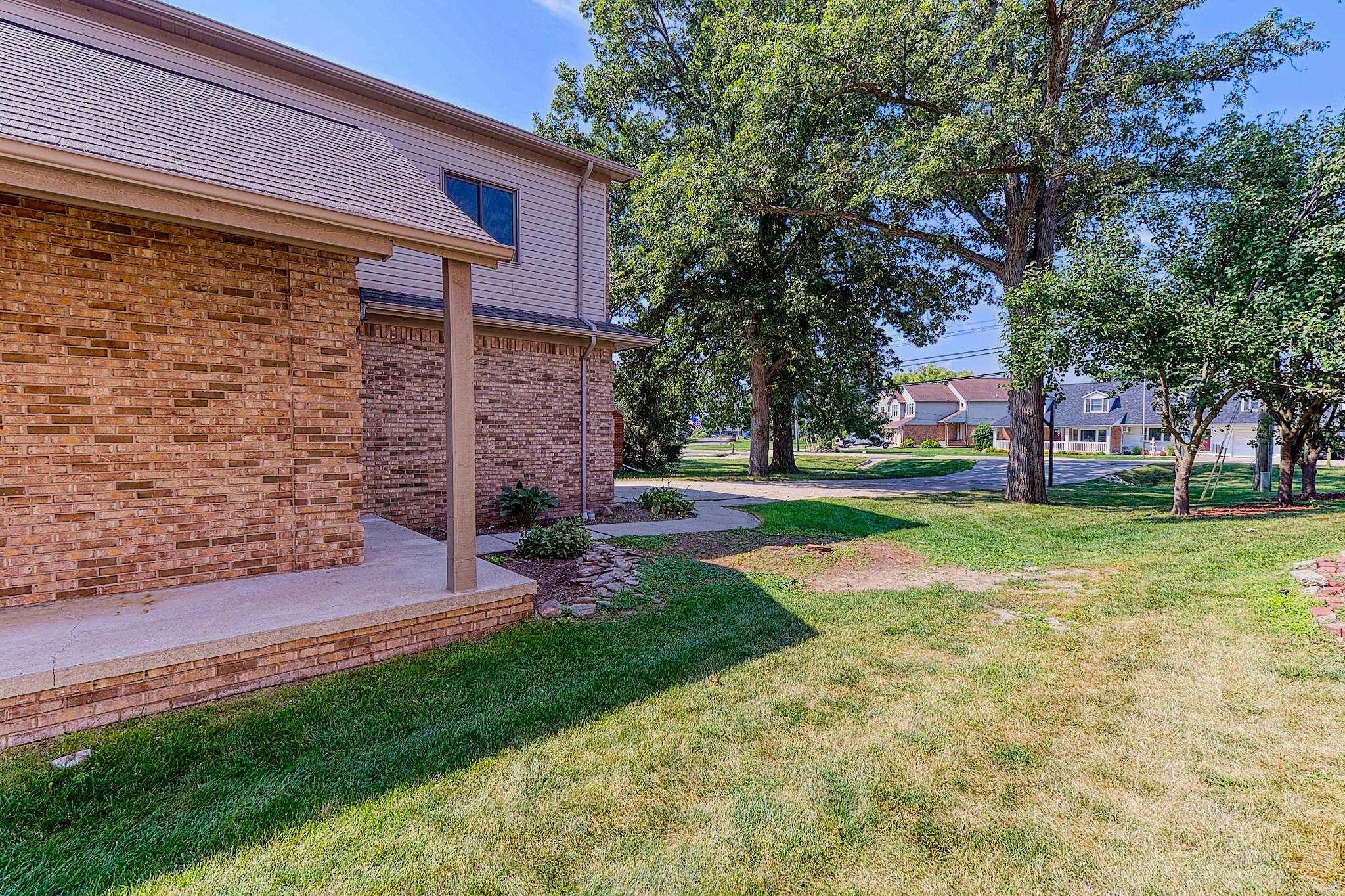 38340 Lakeshore Drive