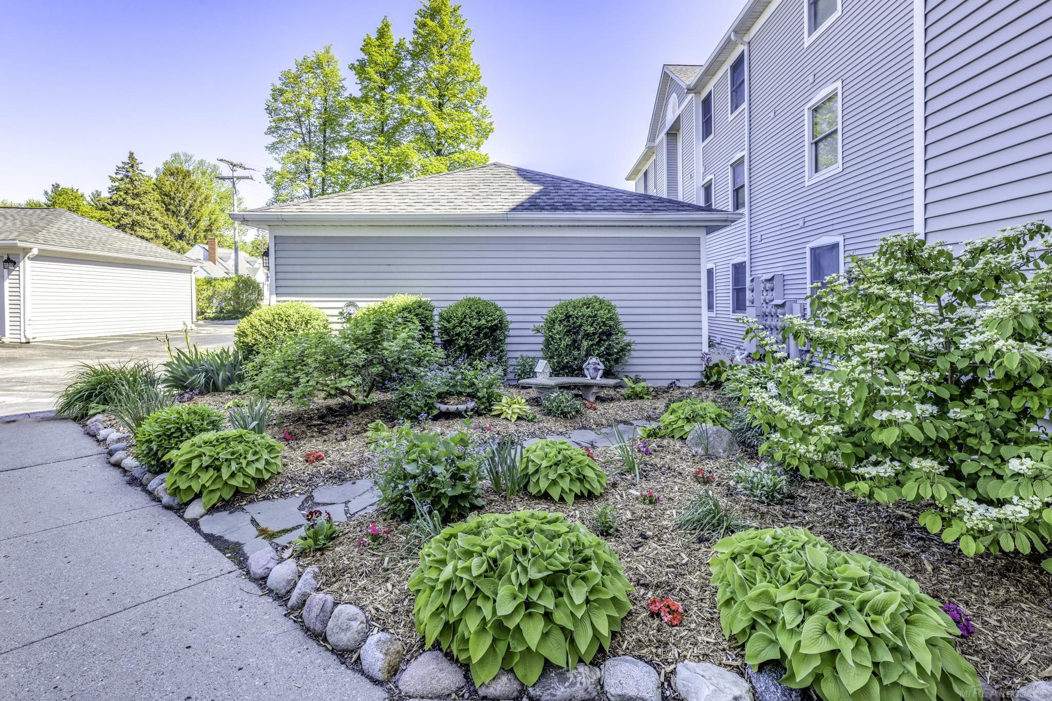 7346 Huron Avenue # B Unit: 302 - Building B