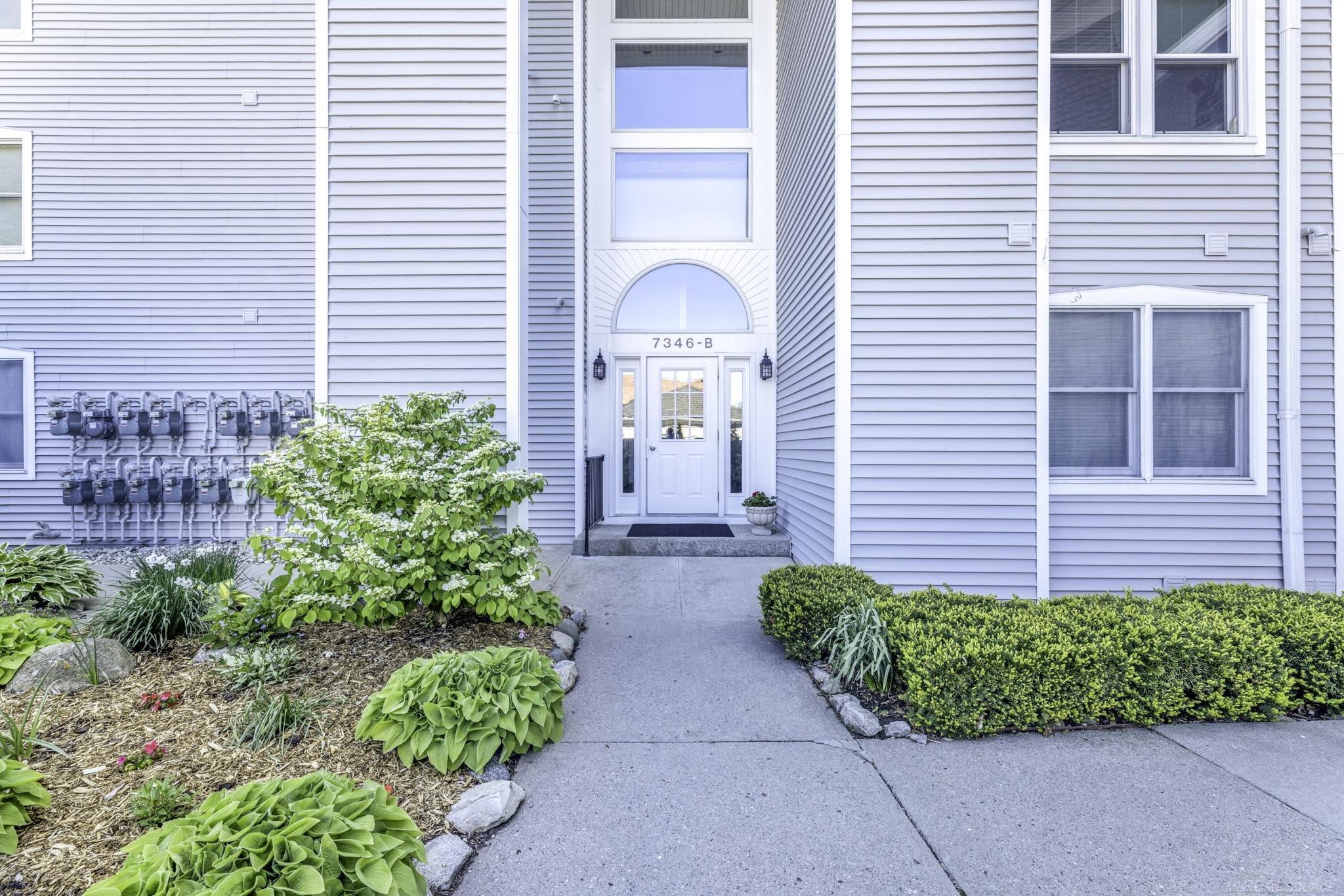 7346 Huron Avenue # B Unit: 302 - Building B
