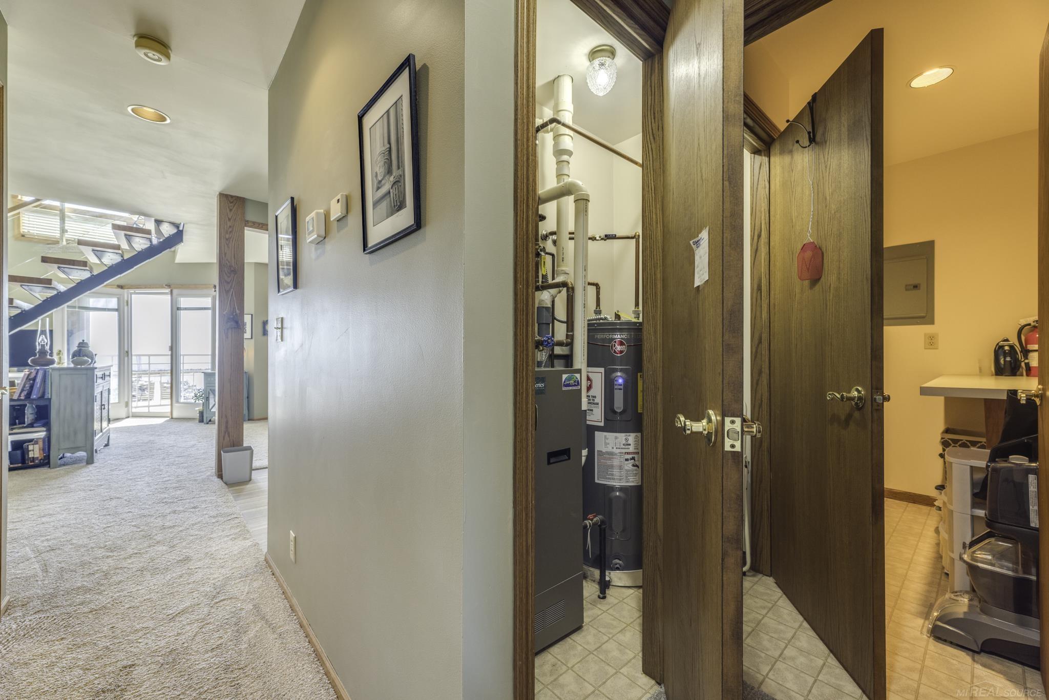 7346 Huron Avenue # B Unit: 302 - Building B