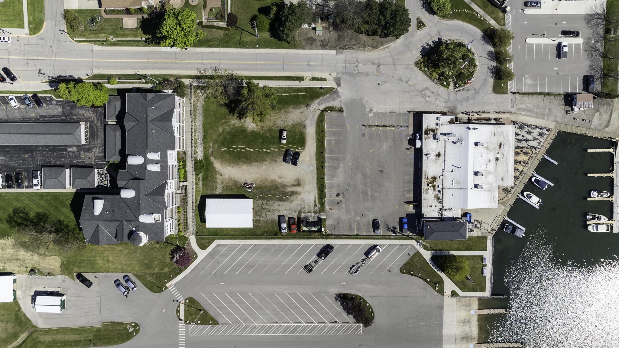 7346 Huron Avenue # B Unit: 302 - Building B