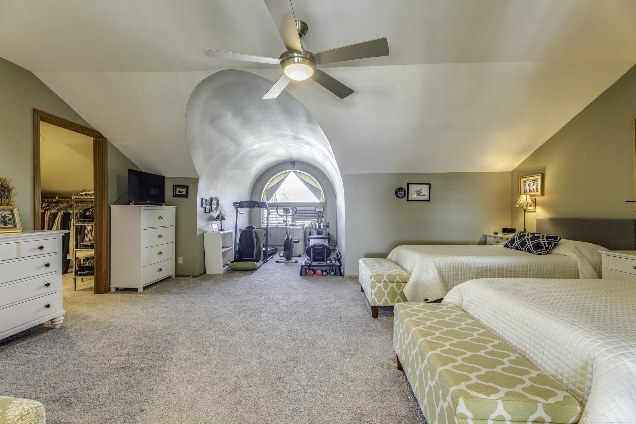 7346 Huron Avenue # B Unit: 302 - Building B