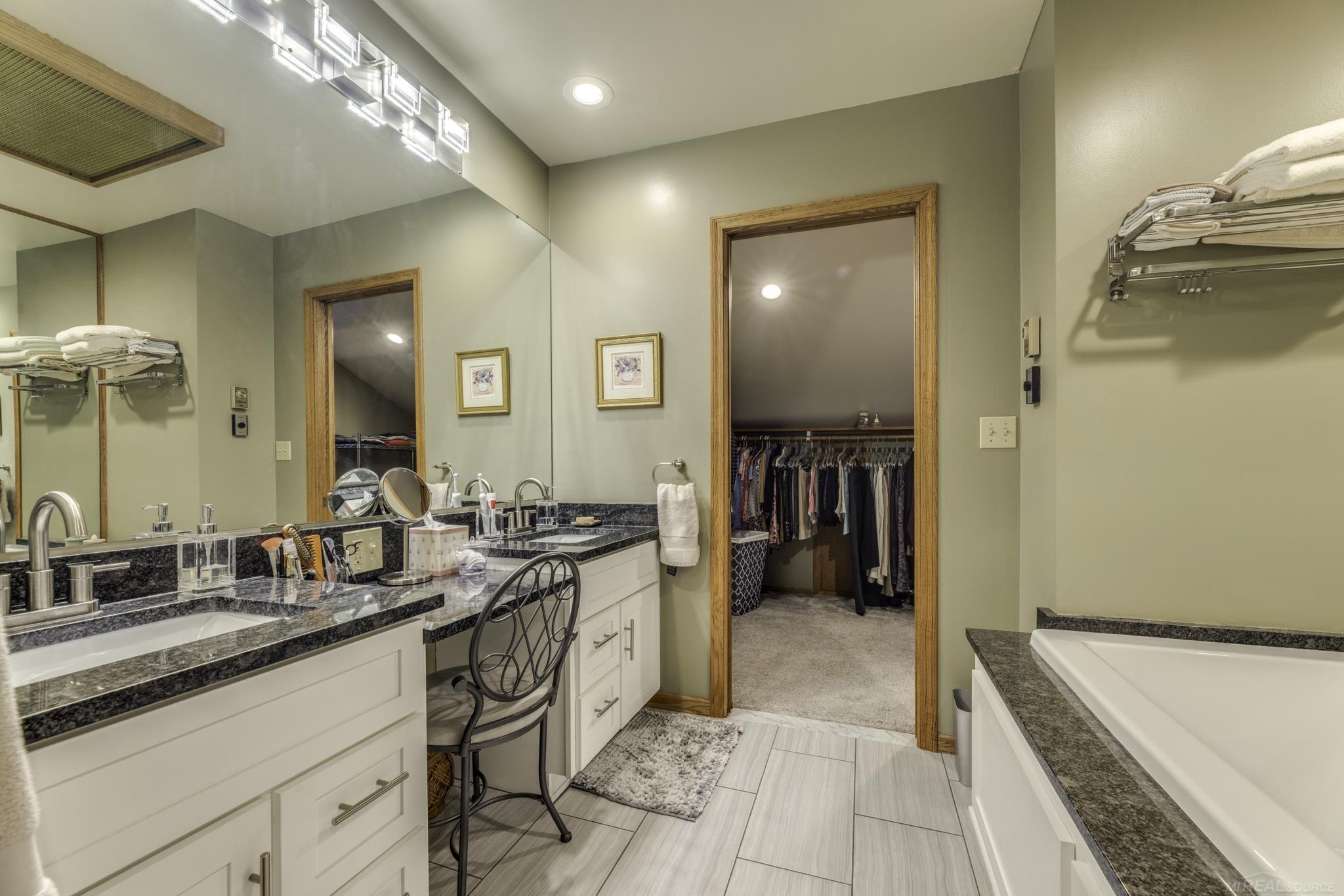 7346 Huron Avenue # B Unit: 302 - Building B