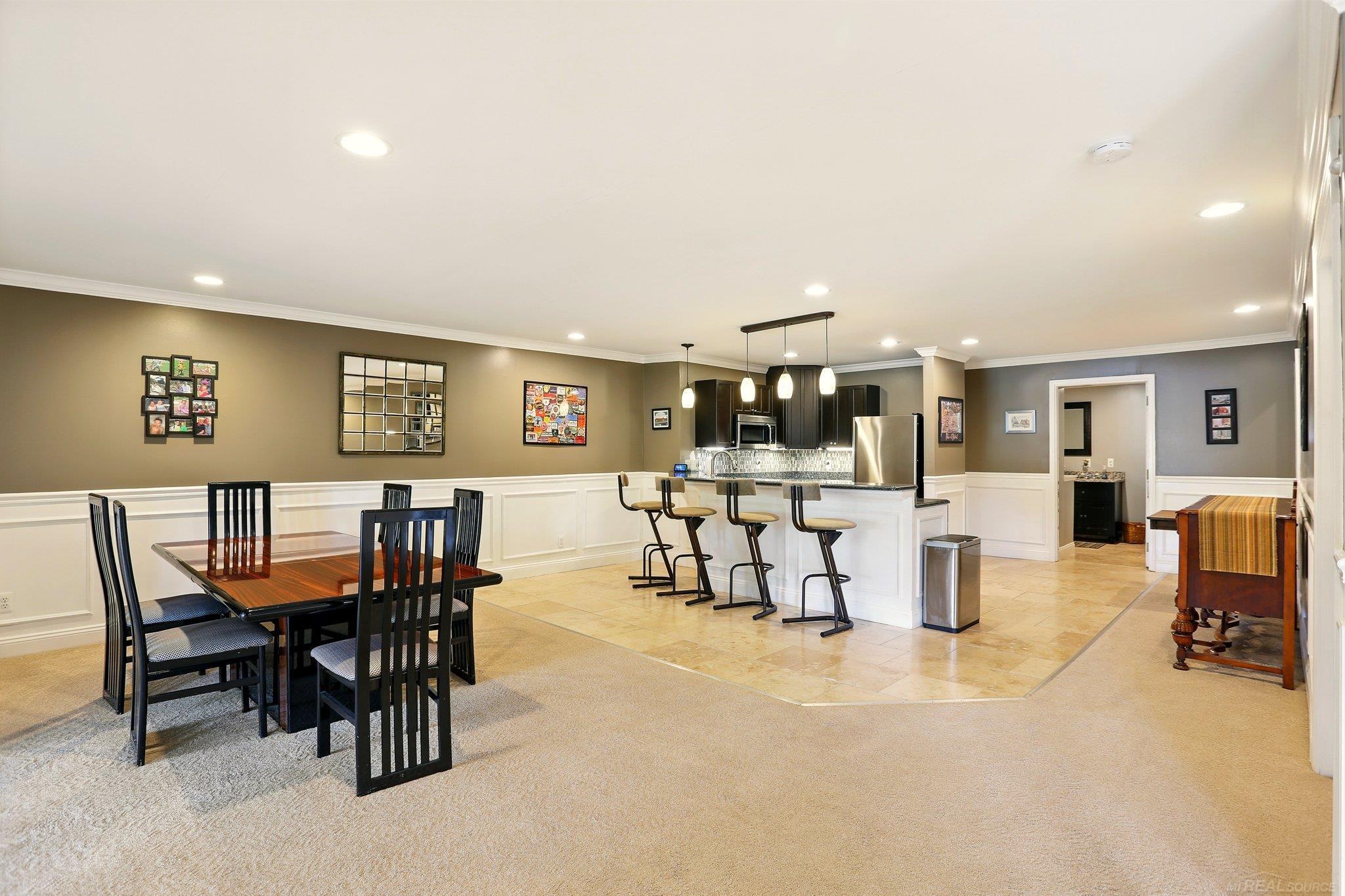 7859 Pine Ridge Drive