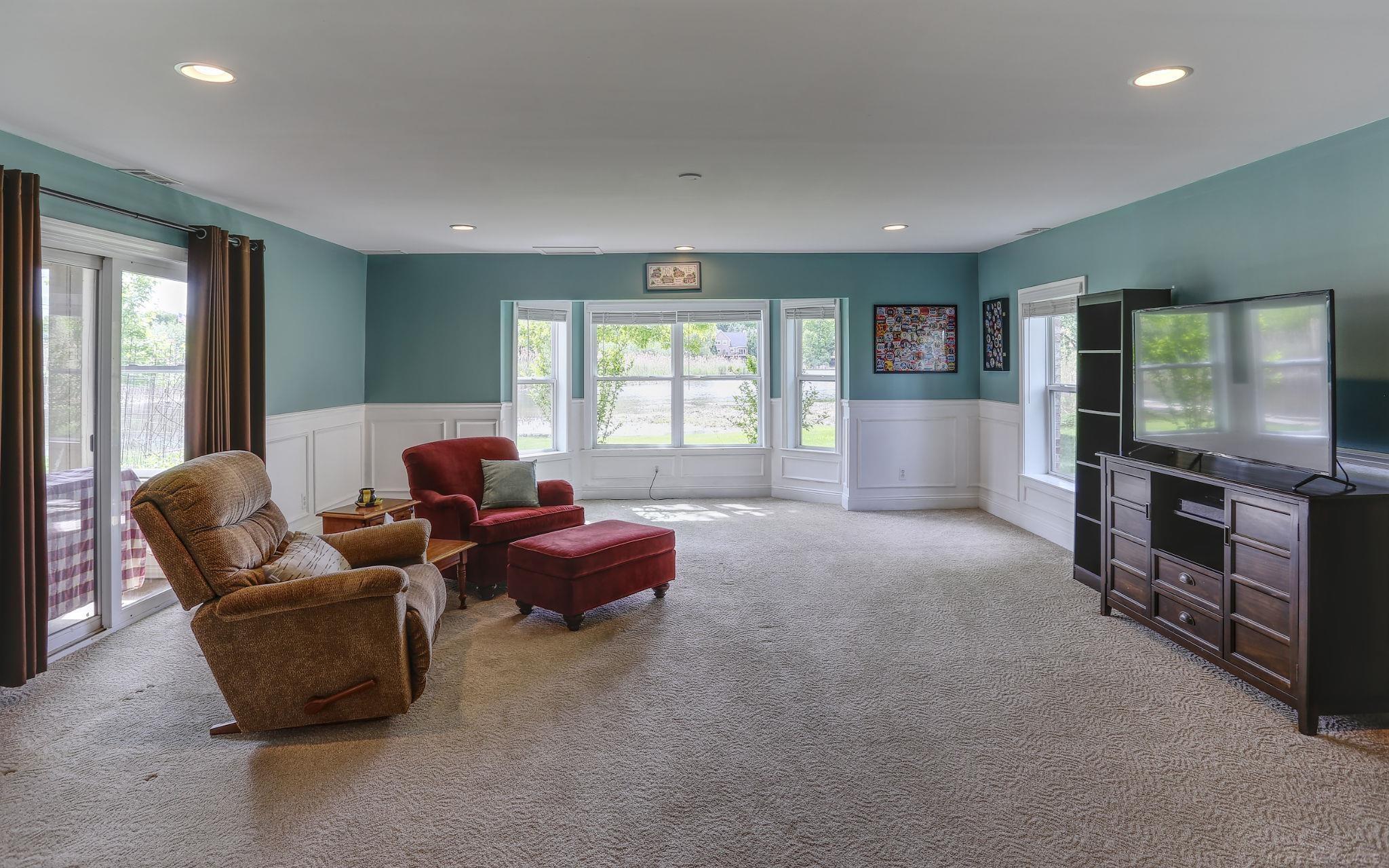 7859 Pine Ridge Drive