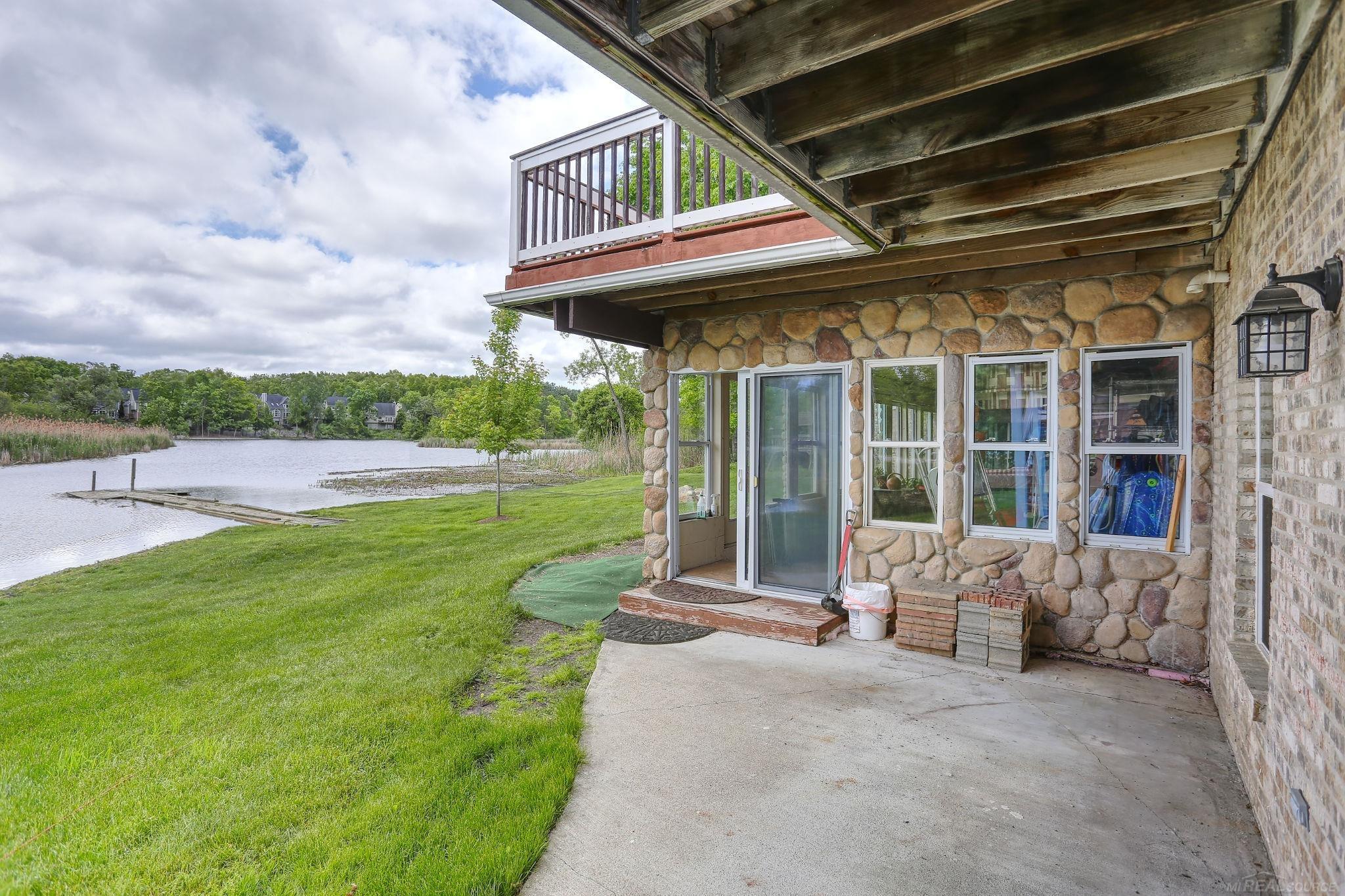 7859 Pine Ridge Drive