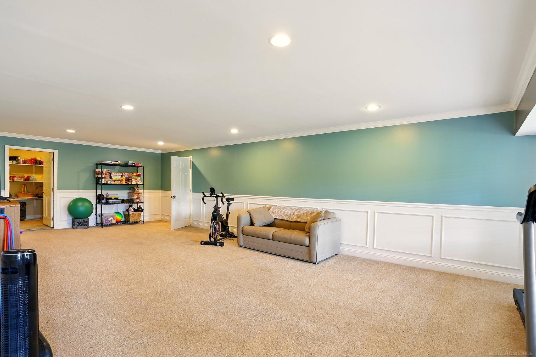 7859 Pine Ridge Drive