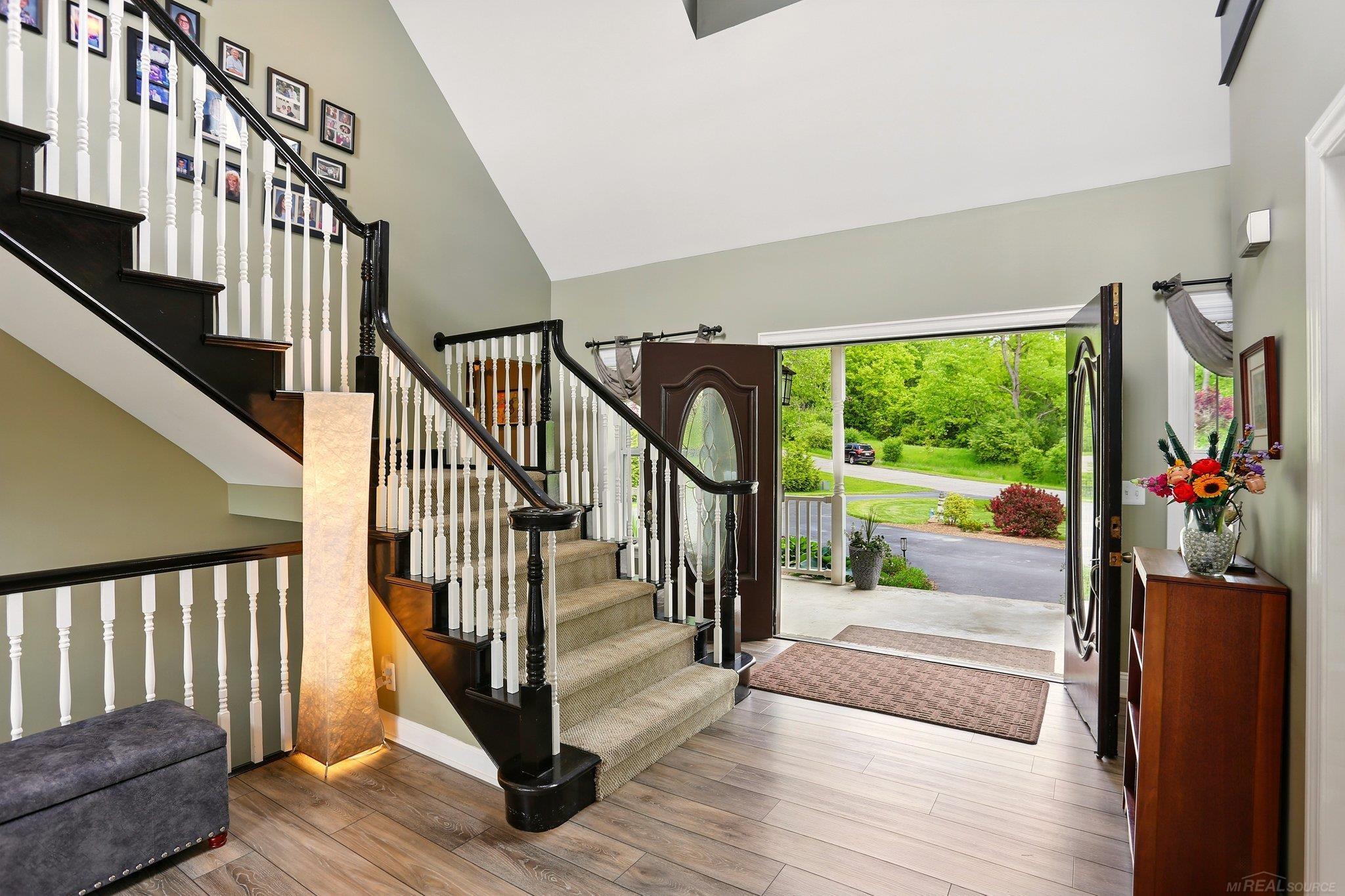 7859 Pine Ridge Drive