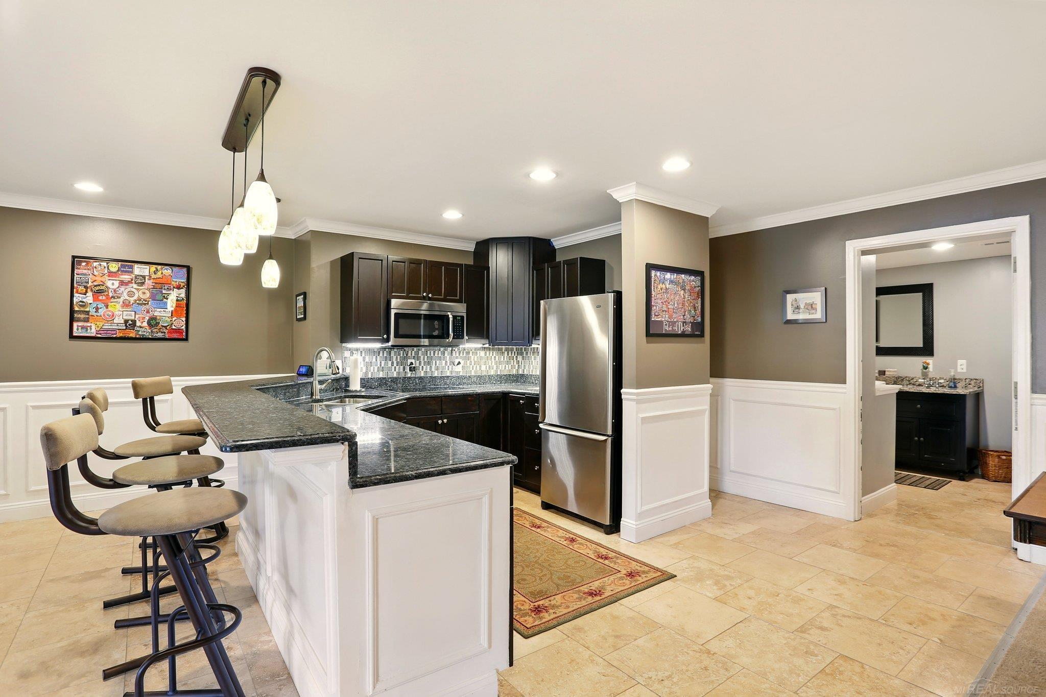 7859 Pine Ridge Drive