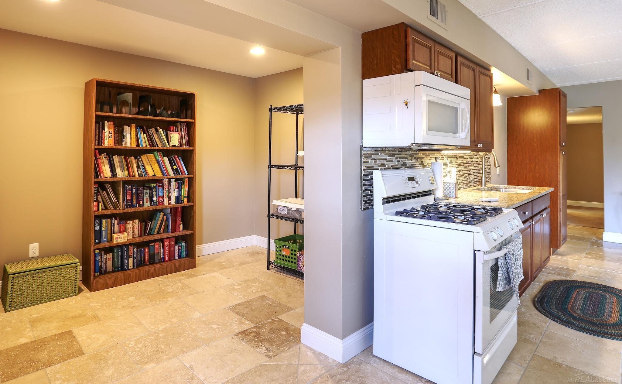 7859 Pine Ridge Drive