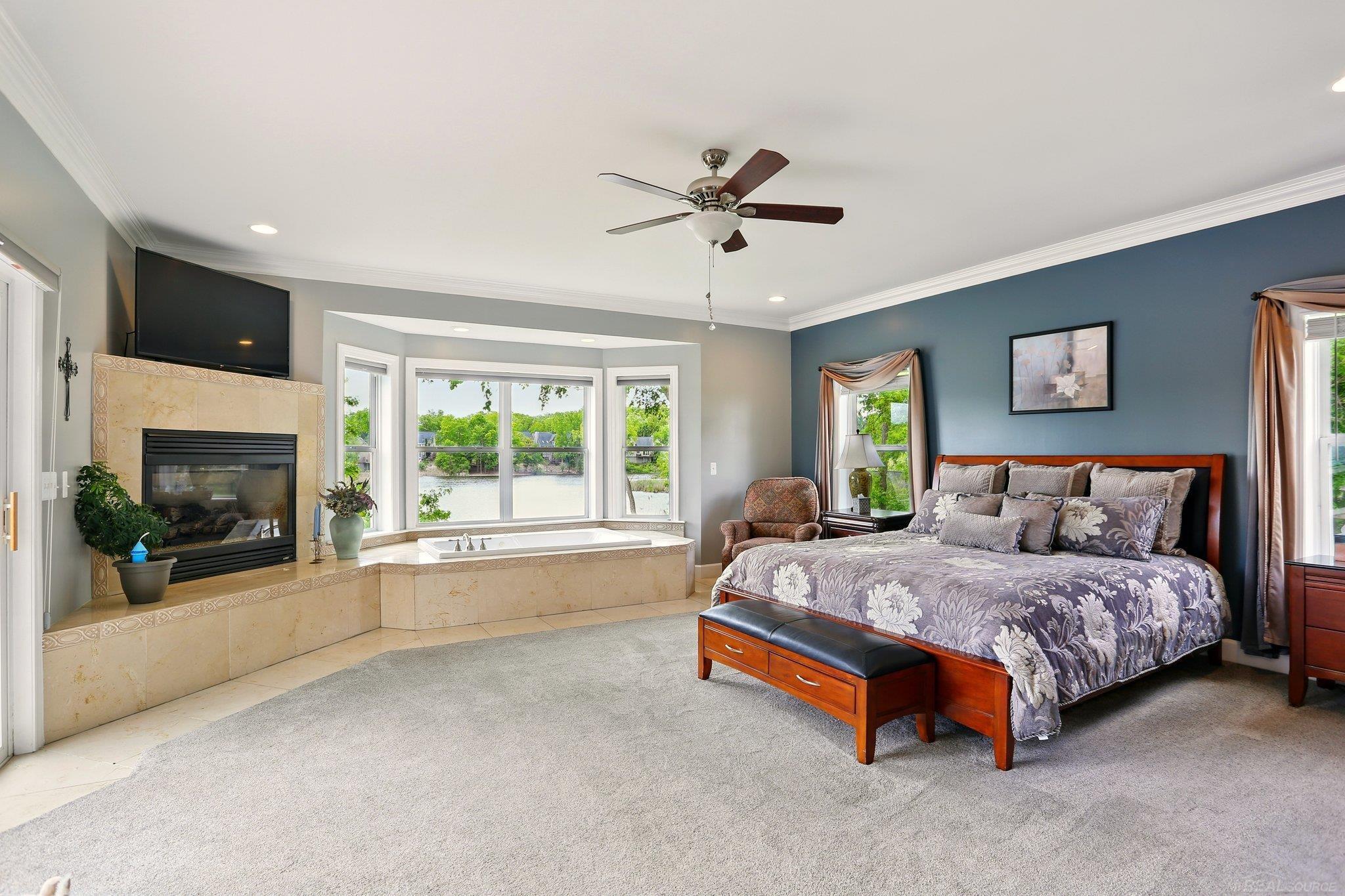 7859 Pine Ridge Drive