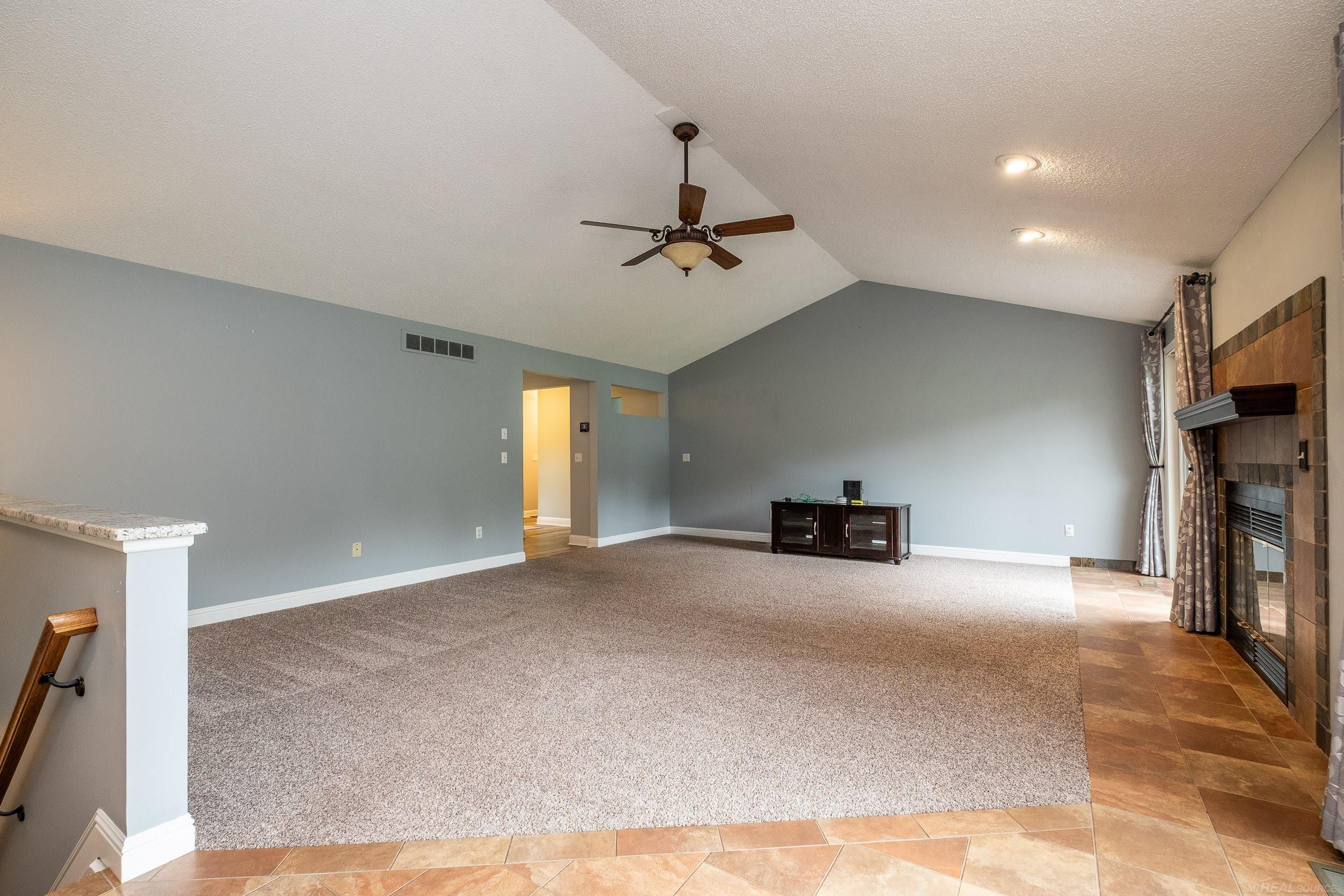 2126 Hartwick Lane