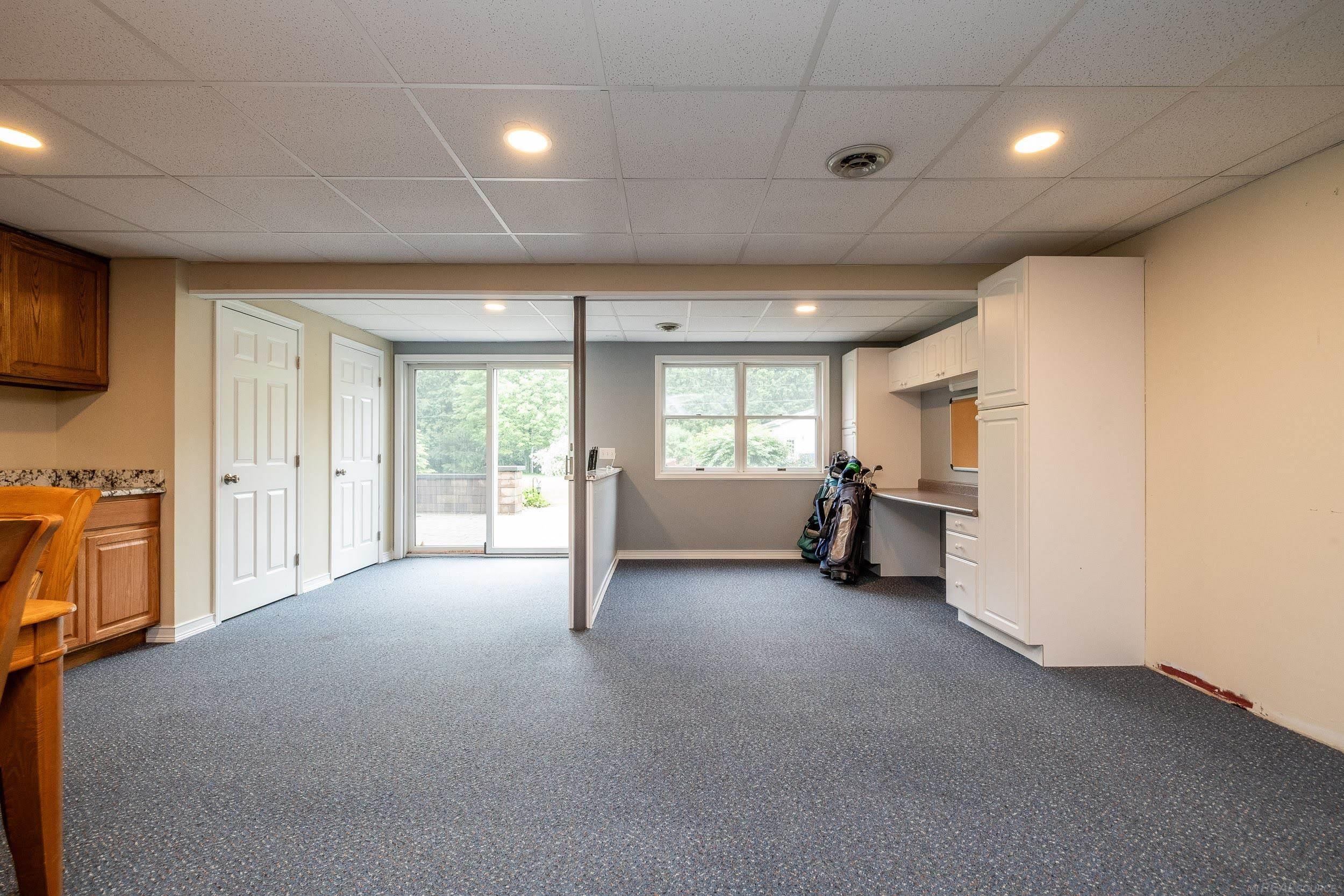 2126 Hartwick Lane