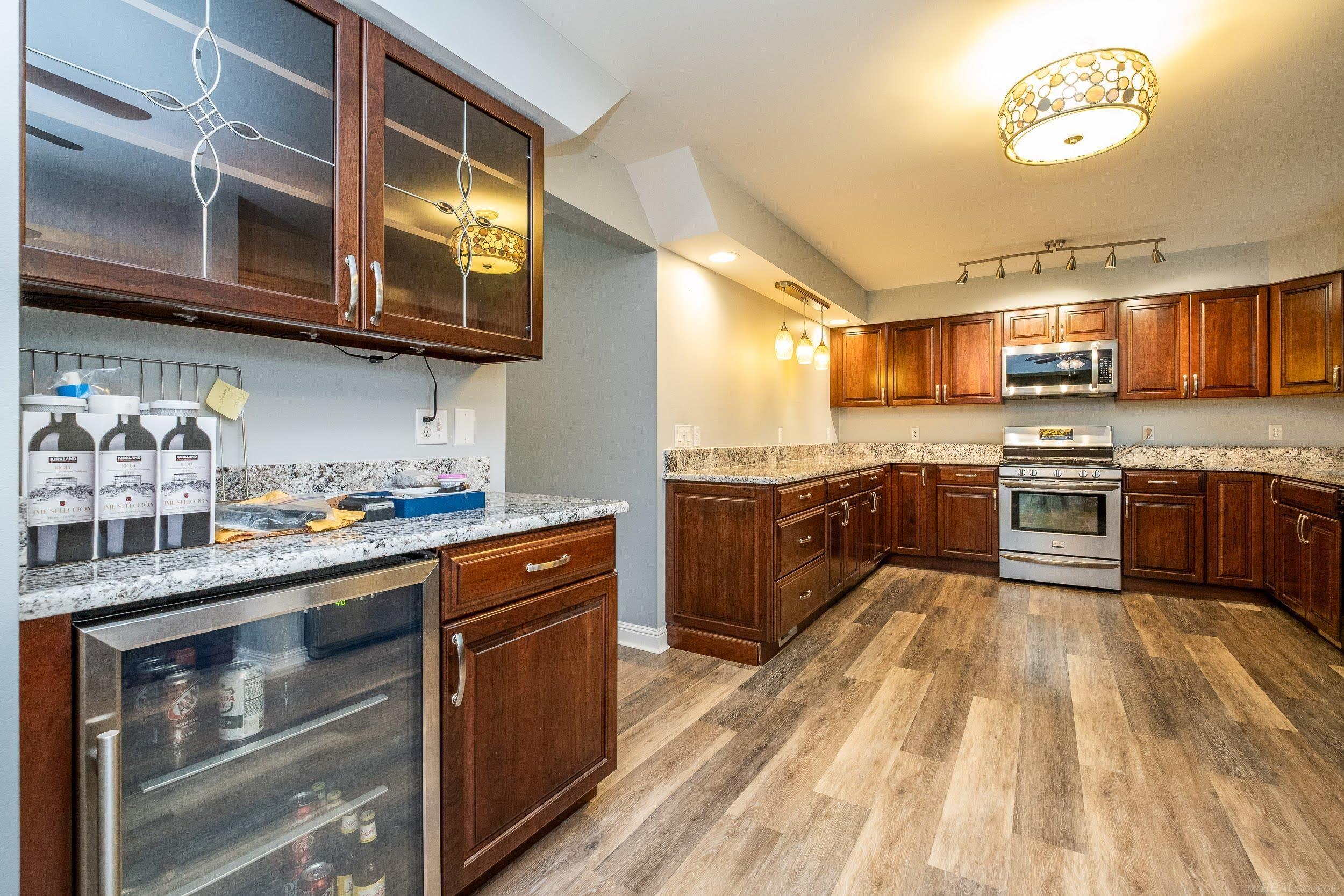 2126 Hartwick Lane