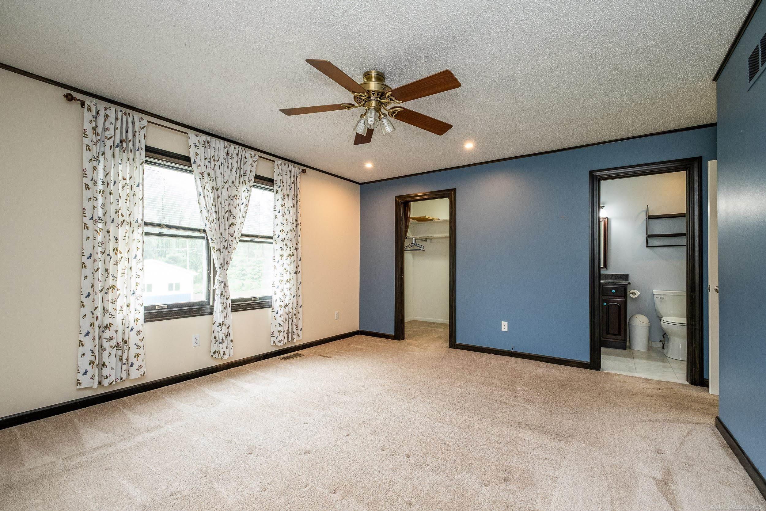 2126 Hartwick Lane